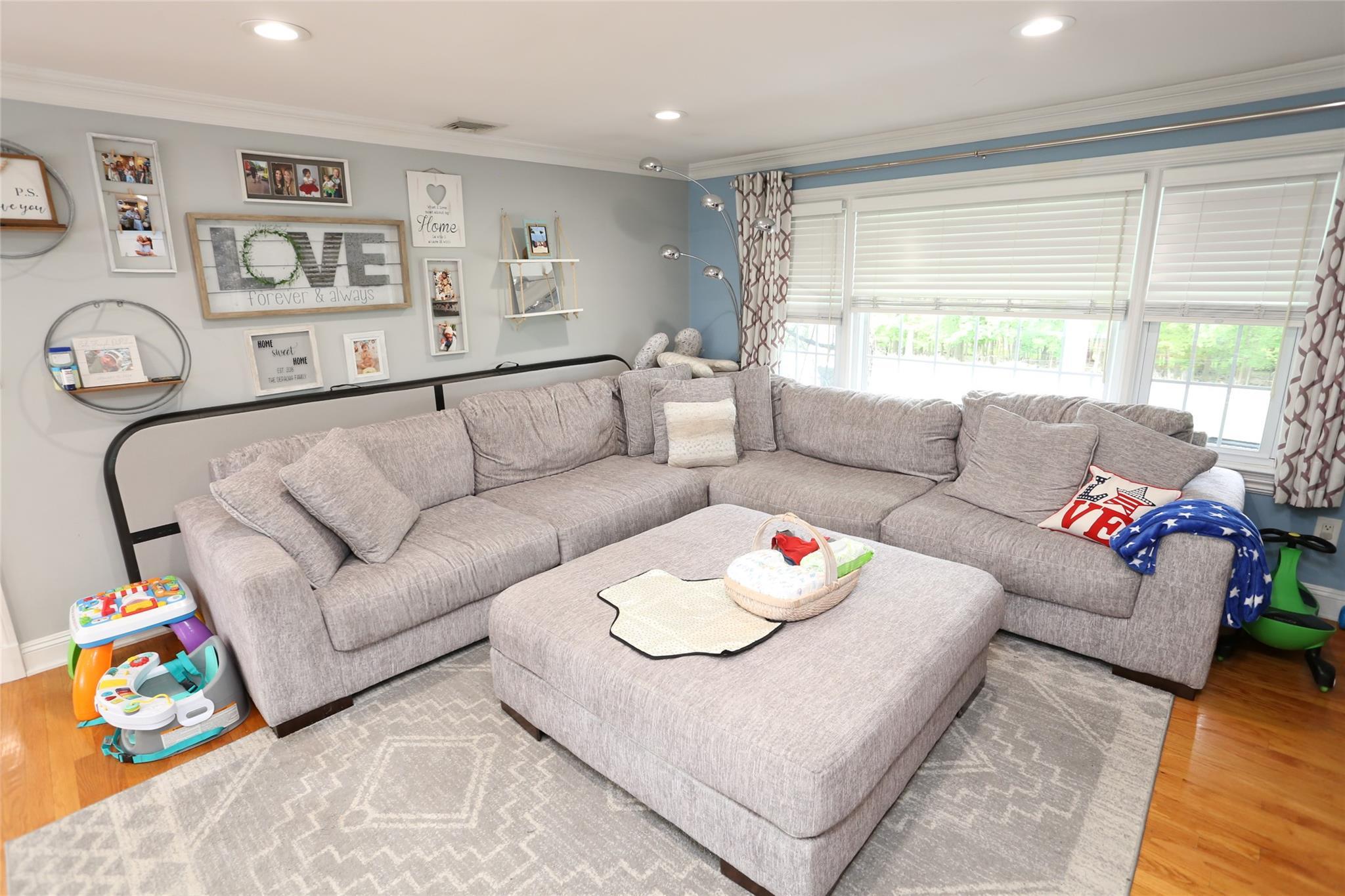 Single Family Kings  Rockland County, NY 10920, MLS-857952-16