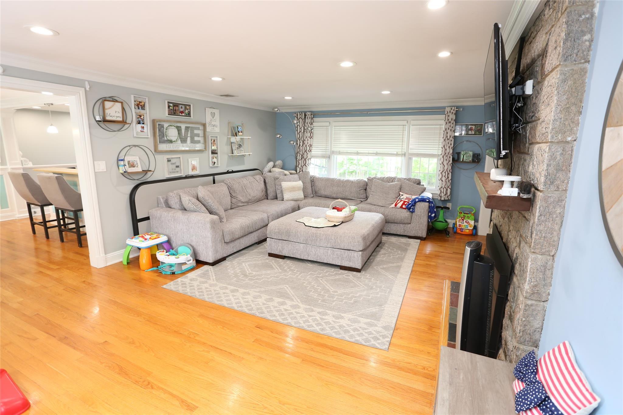 Single Family Kings  Rockland County, NY 10920, MLS-857952-18