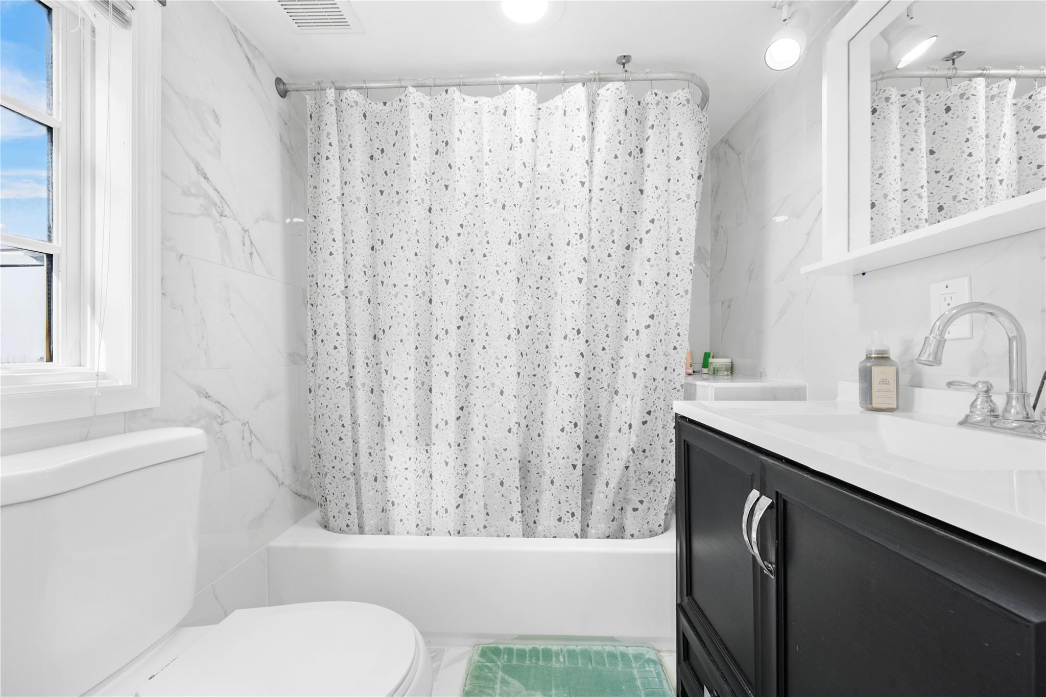 Single Family Lincoln Avenue  Suffolk County, NY 11741, MLS-857961-12
