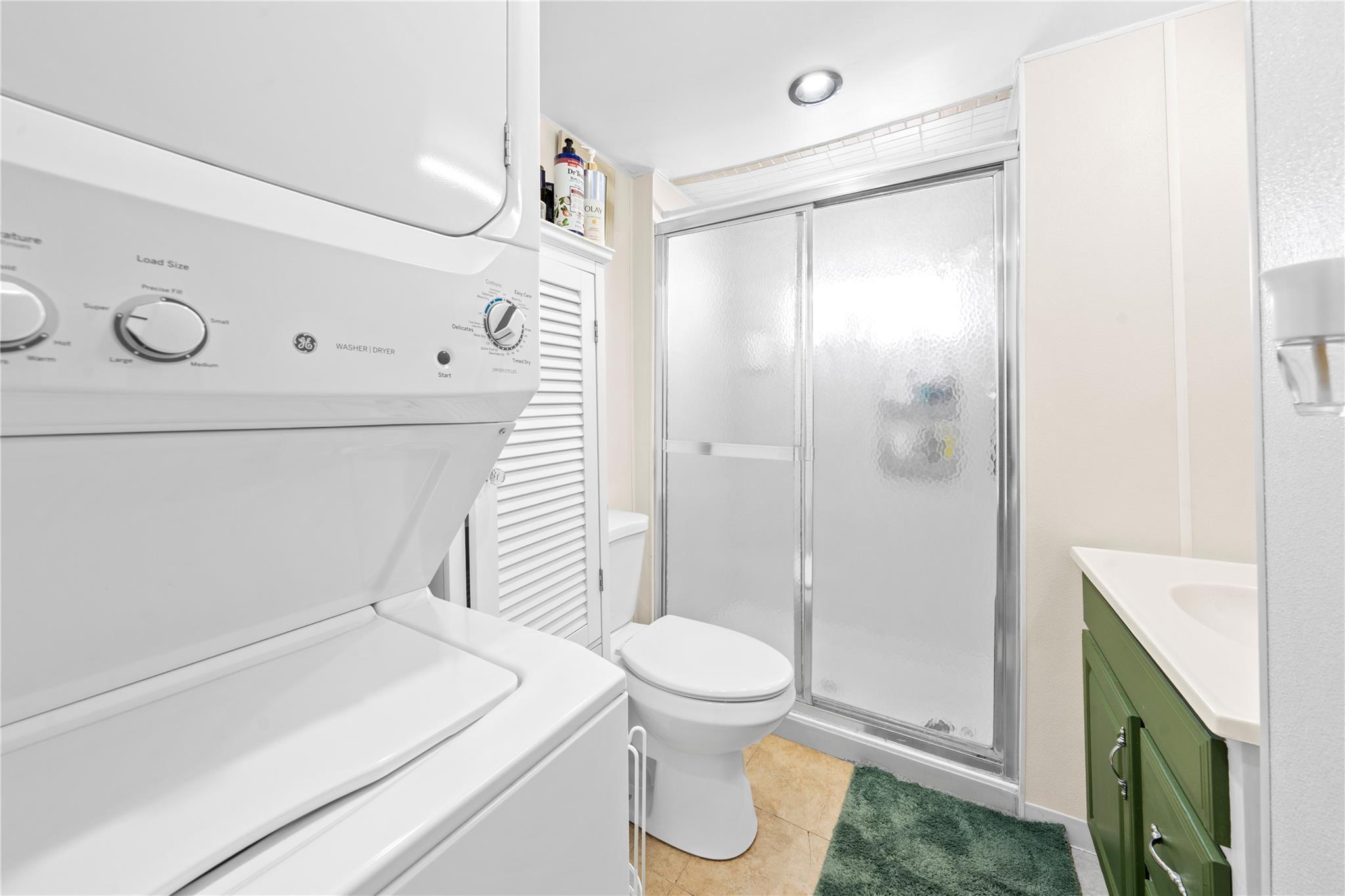Single Family Lincoln Avenue  Suffolk County, NY 11741, MLS-857961-8