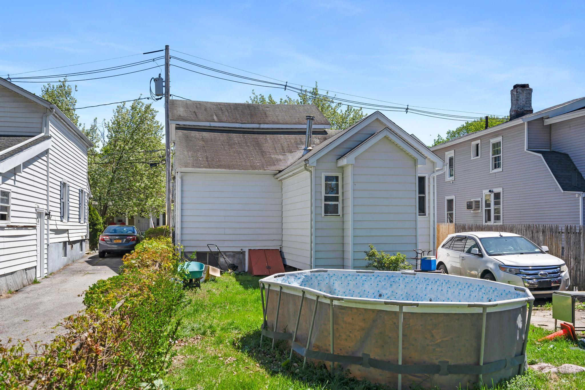 Single Family Grant  Dutchess County, NY 12601, MLS-857962-5
