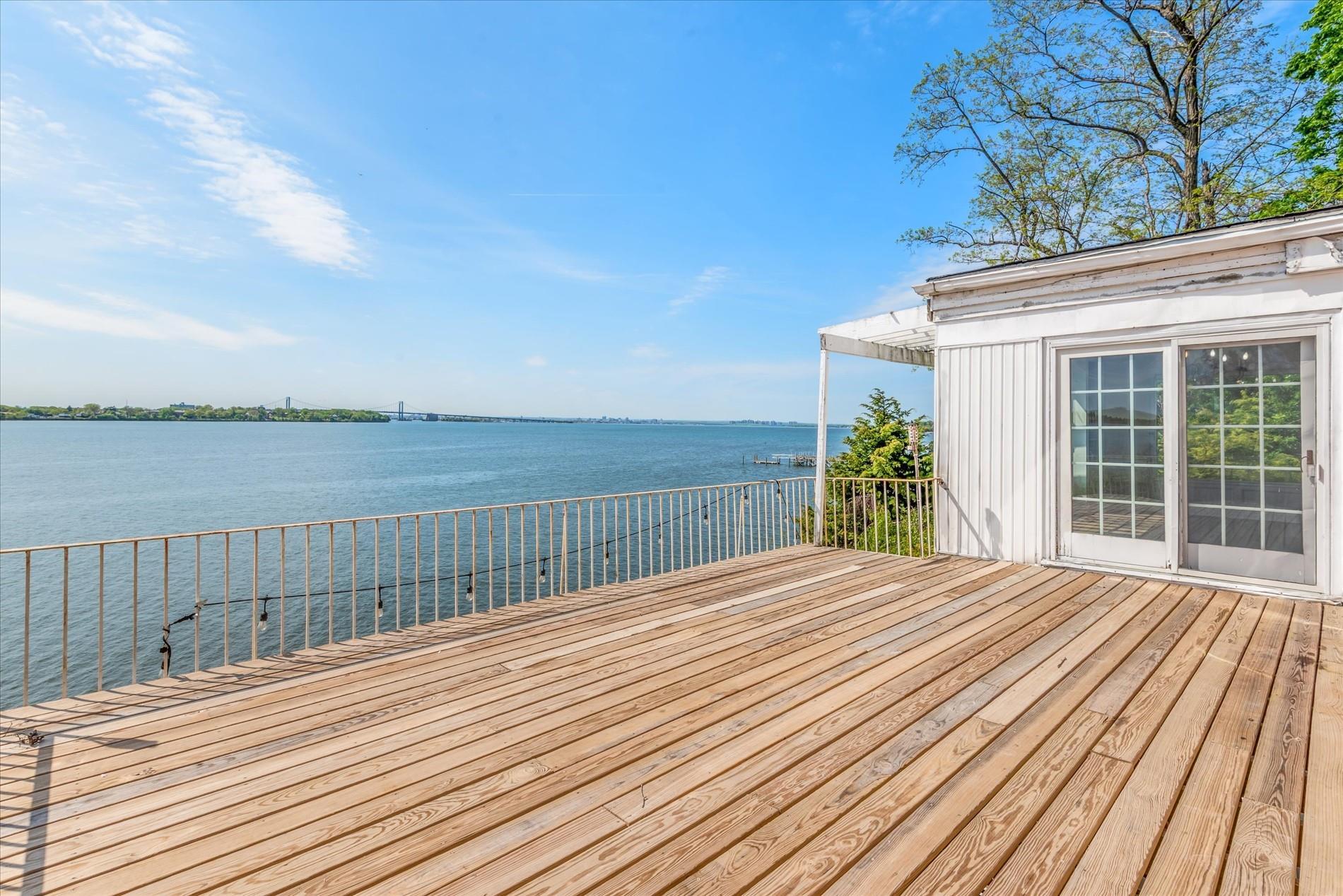 Single Family Shorecliff  Nassau County, NY 11023, MLS-857997-14