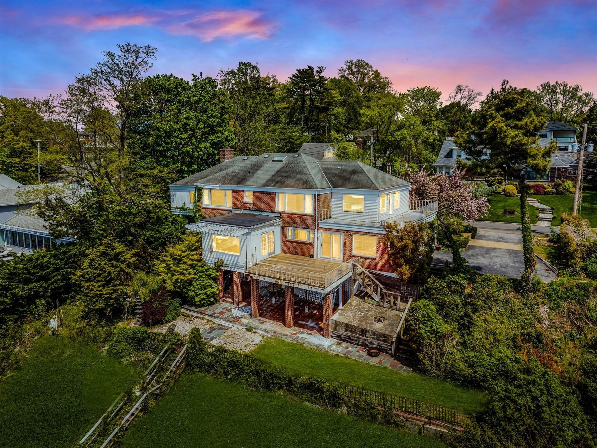 Single Family Shorecliff  Nassau County, NY 11023, MLS-857997-32