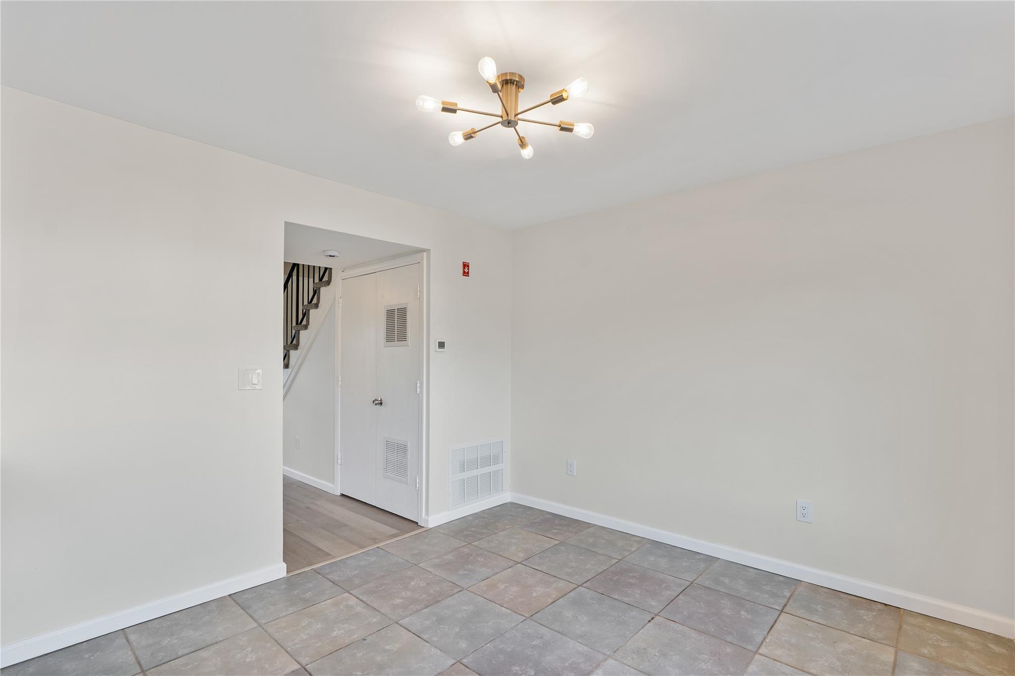 Single Family Sunny Brook  Ulster County, NY 12528, MLS-857999-10