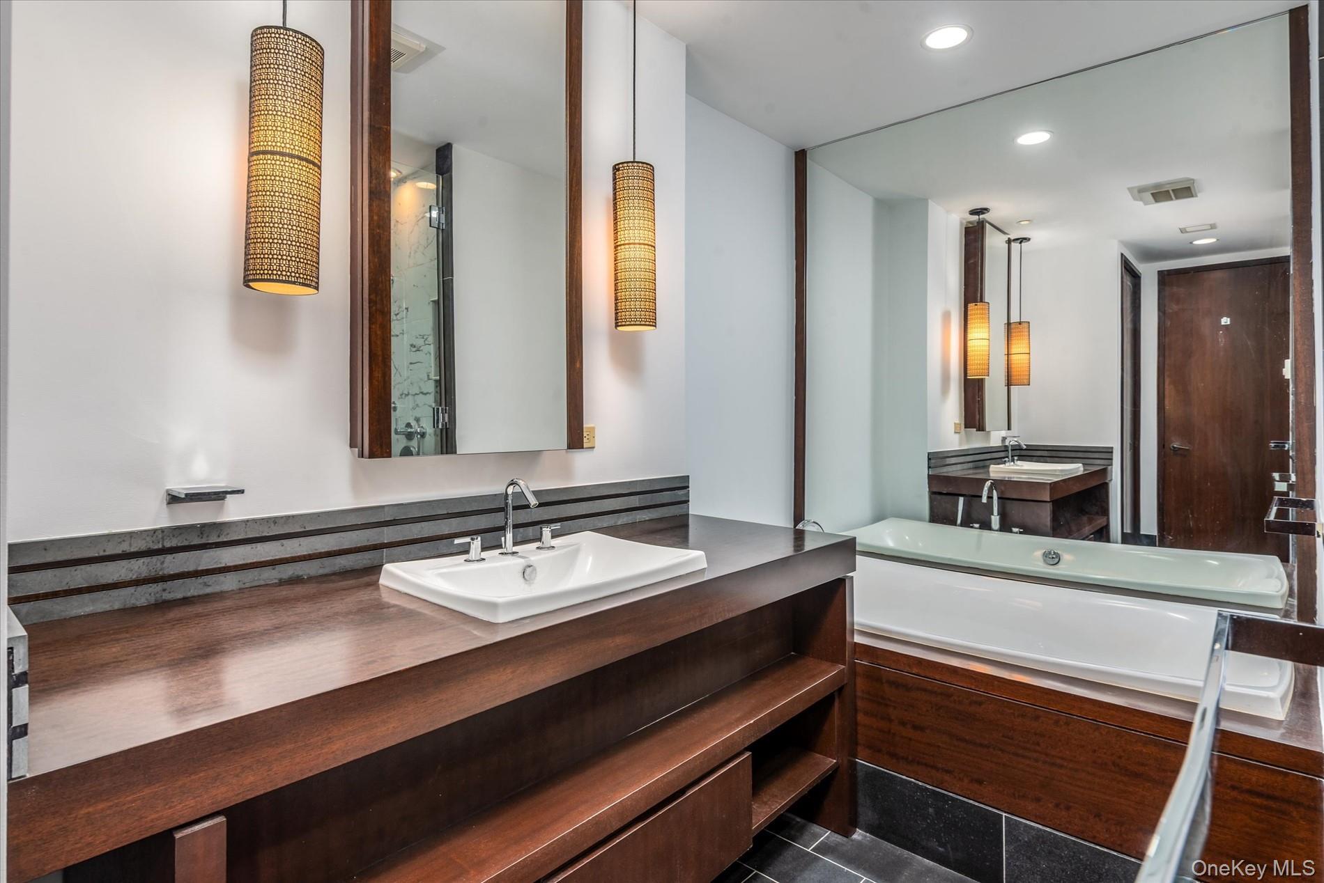 Condo Broad  Manhattan, NY 10004, MLS-858001-17