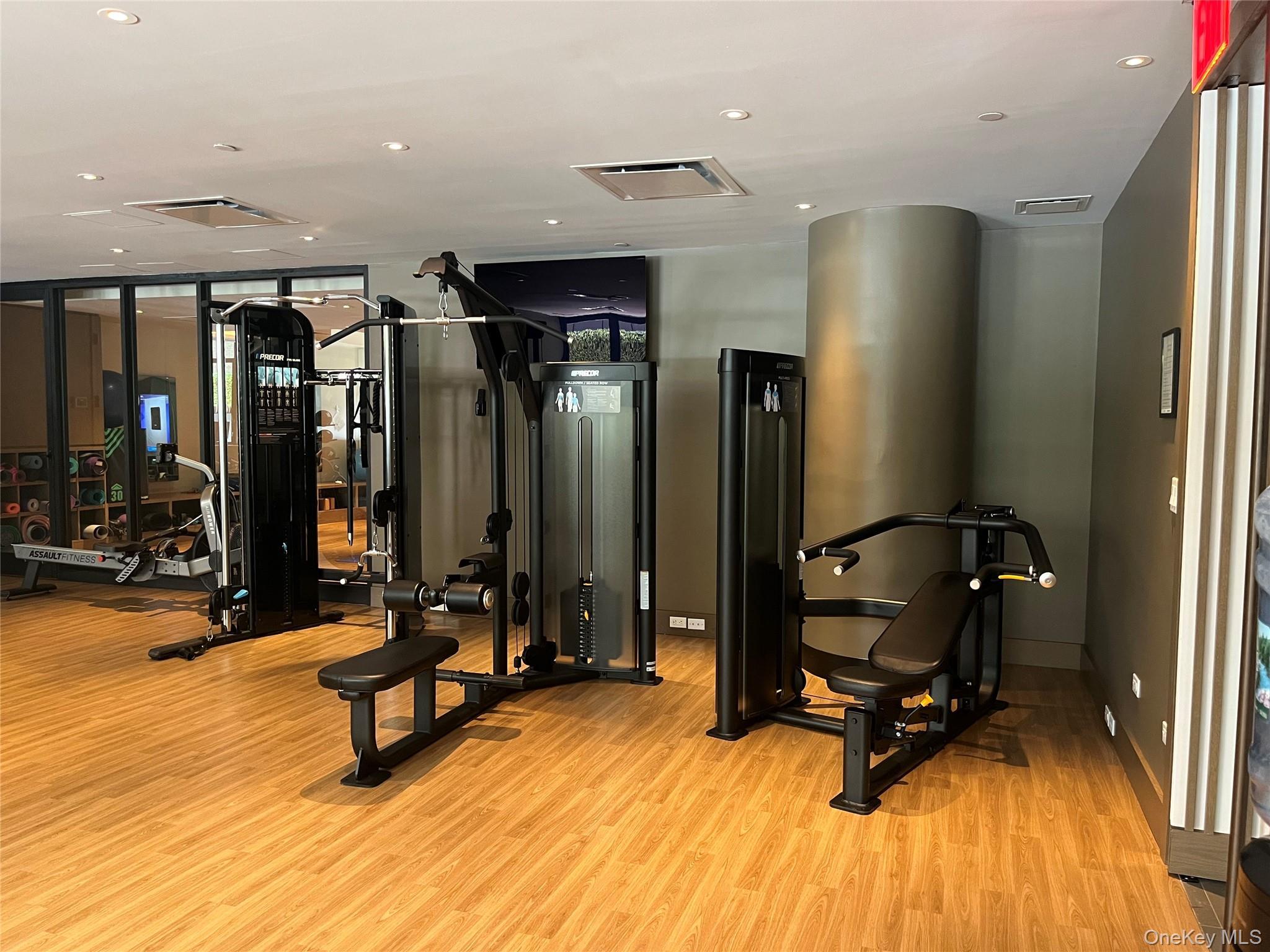 Condo Broad  Manhattan, NY 10004, MLS-858001-24