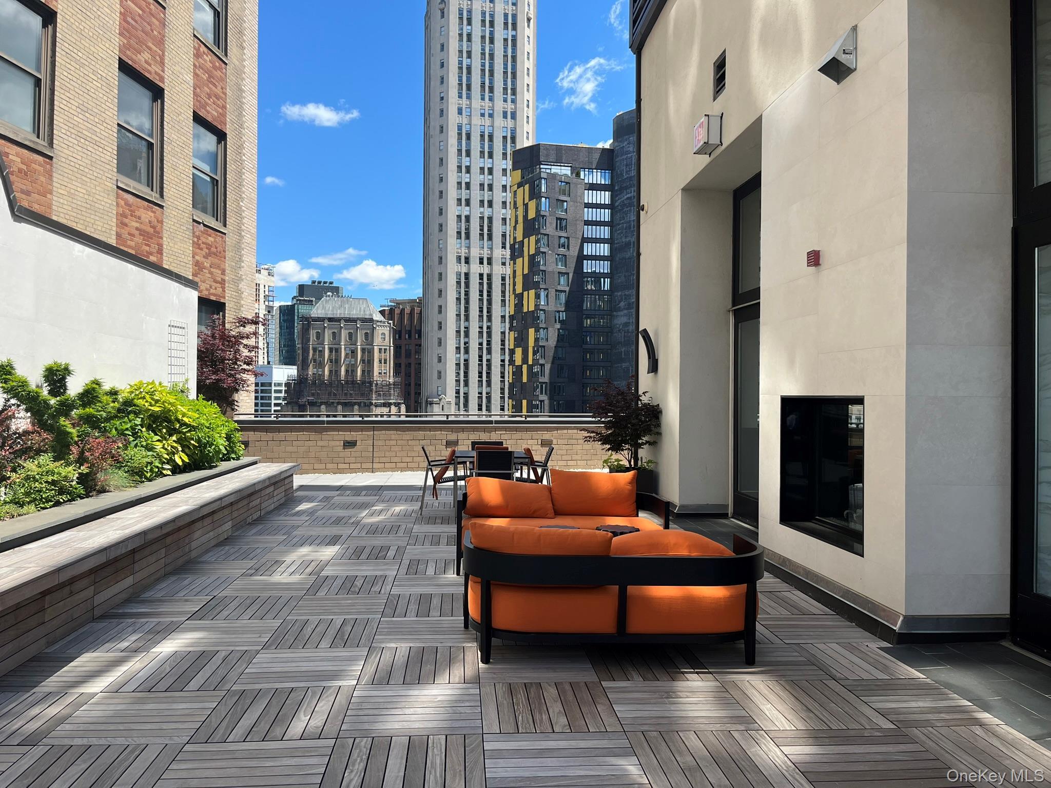 Condo Broad  Manhattan, NY 10004, MLS-858001-27
