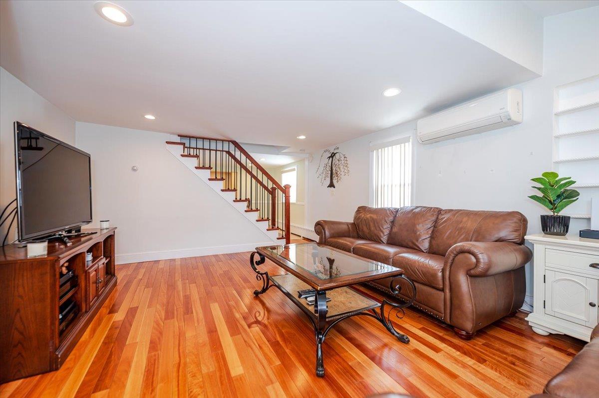 Single Family Roosevelt  Nassau County, NY 11096, MLS-858012-3