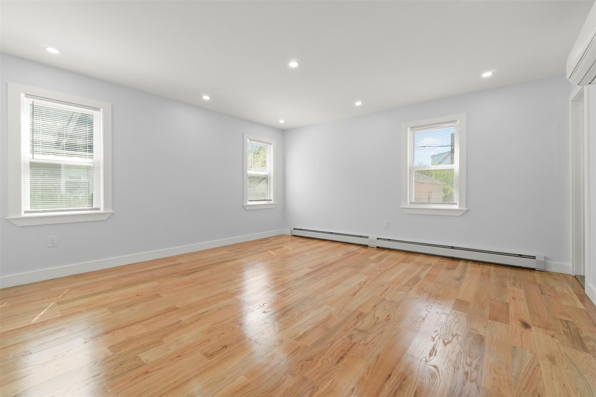 Single Family 112th  Queens, NY 11429, MLS-858023-10
