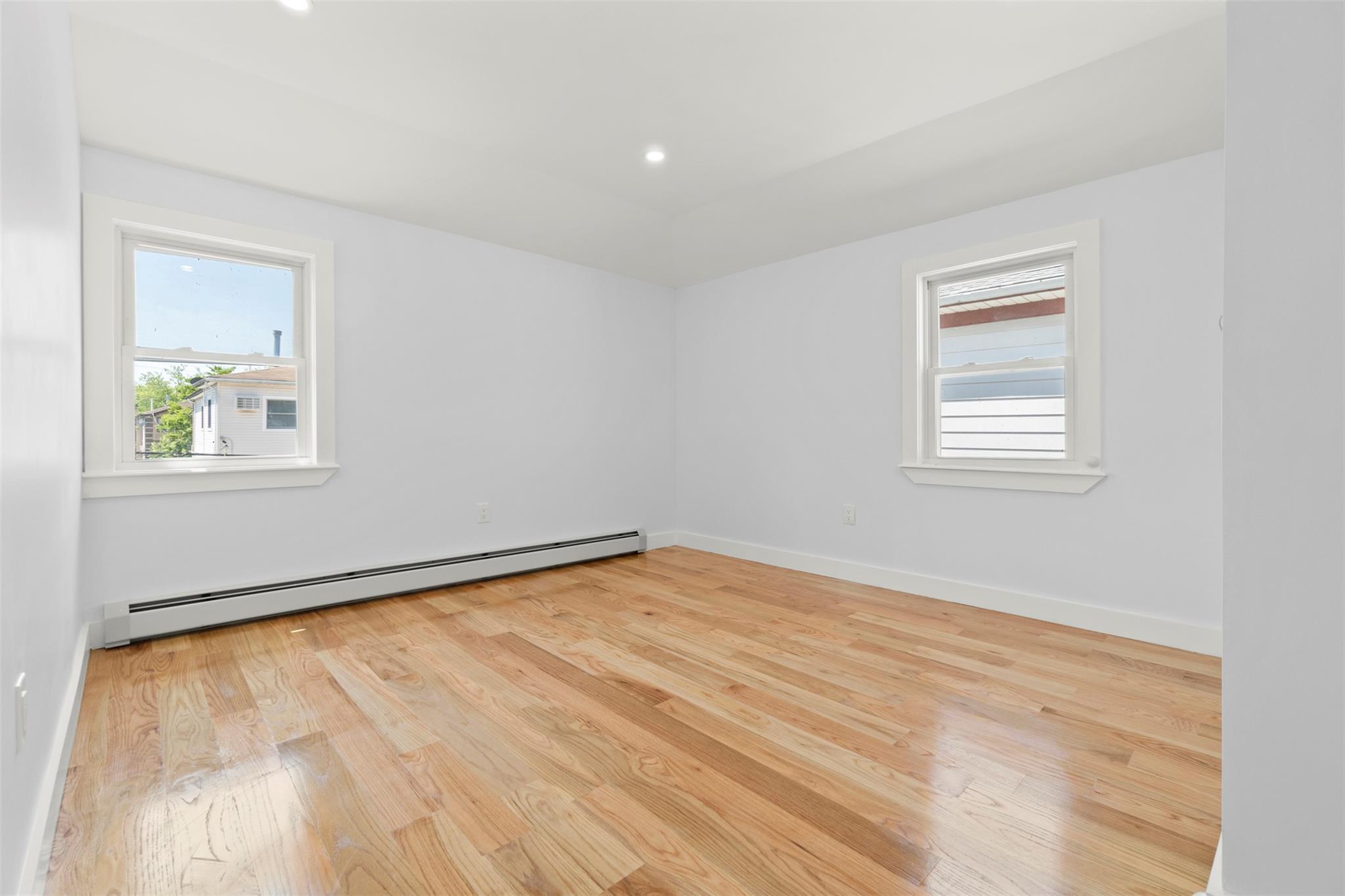 Single Family 112th  Queens, NY 11429, MLS-858023-28