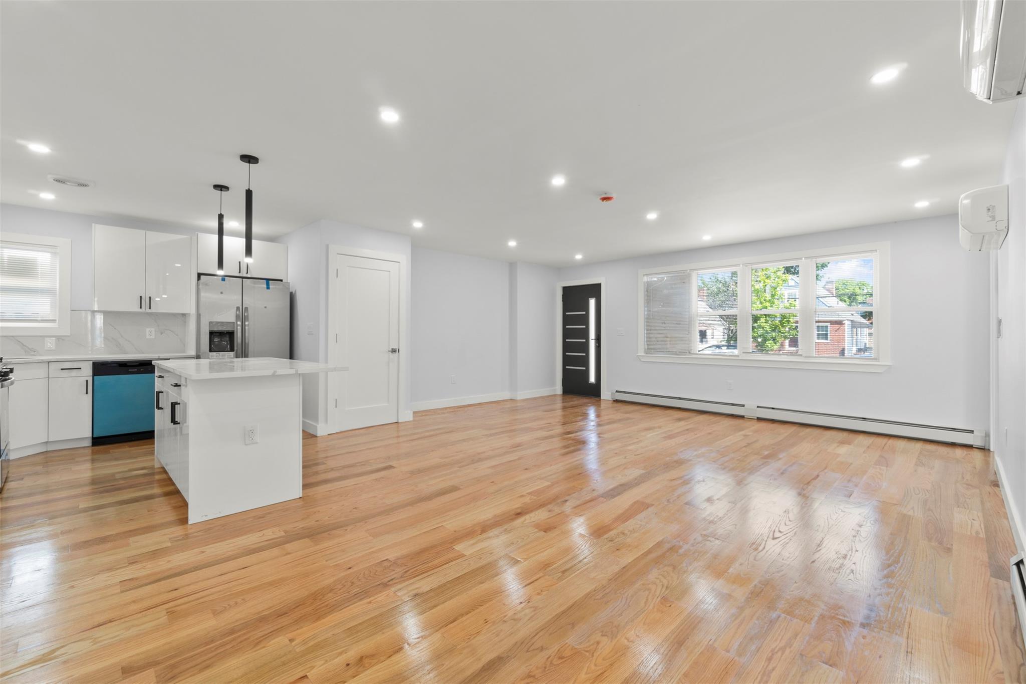 Single Family 112th  Queens, NY 11429, MLS-858023-6