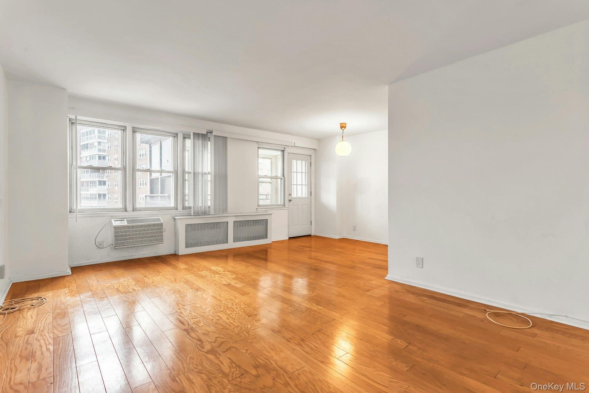 Coop Franklin  Queens, NY 11355, MLS-858031-7