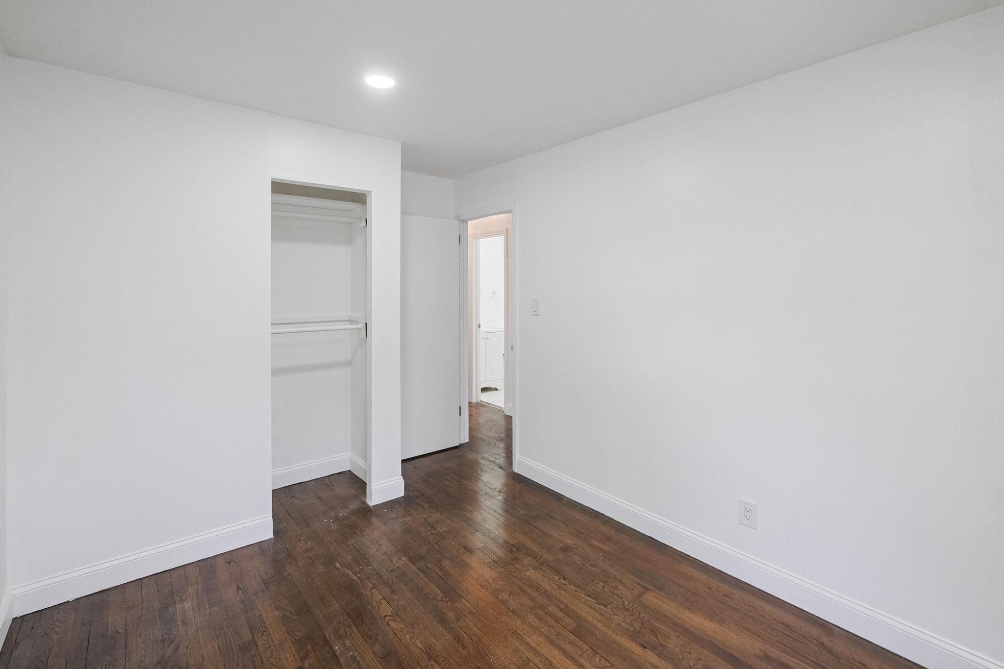 Single Family Kane  Suffolk County, NY 11763, MLS-858037-16