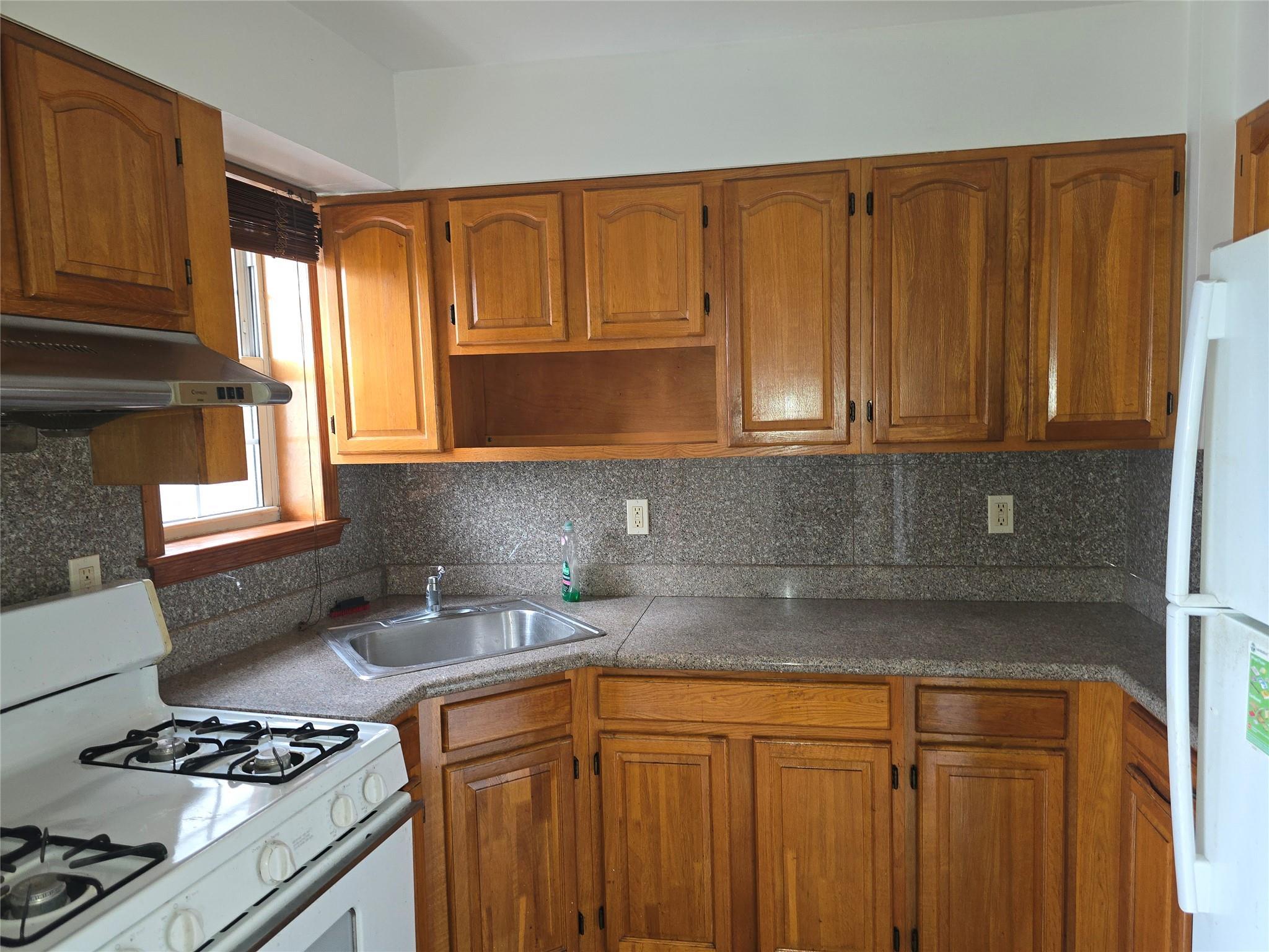 Single Family 45th  Queens, NY 11377, MLS-858043-20