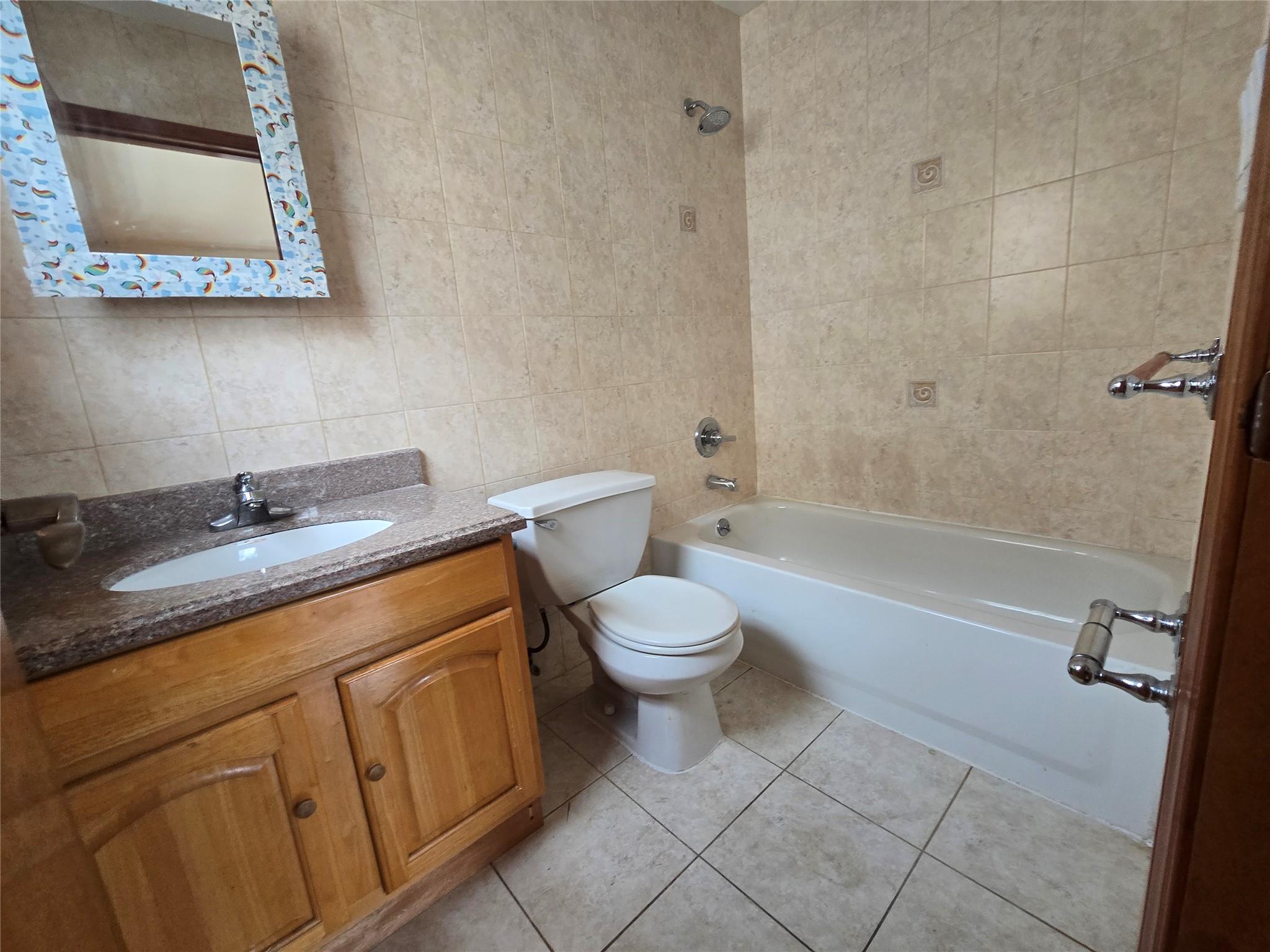 Single Family 45th  Queens, NY 11377, MLS-858043-23