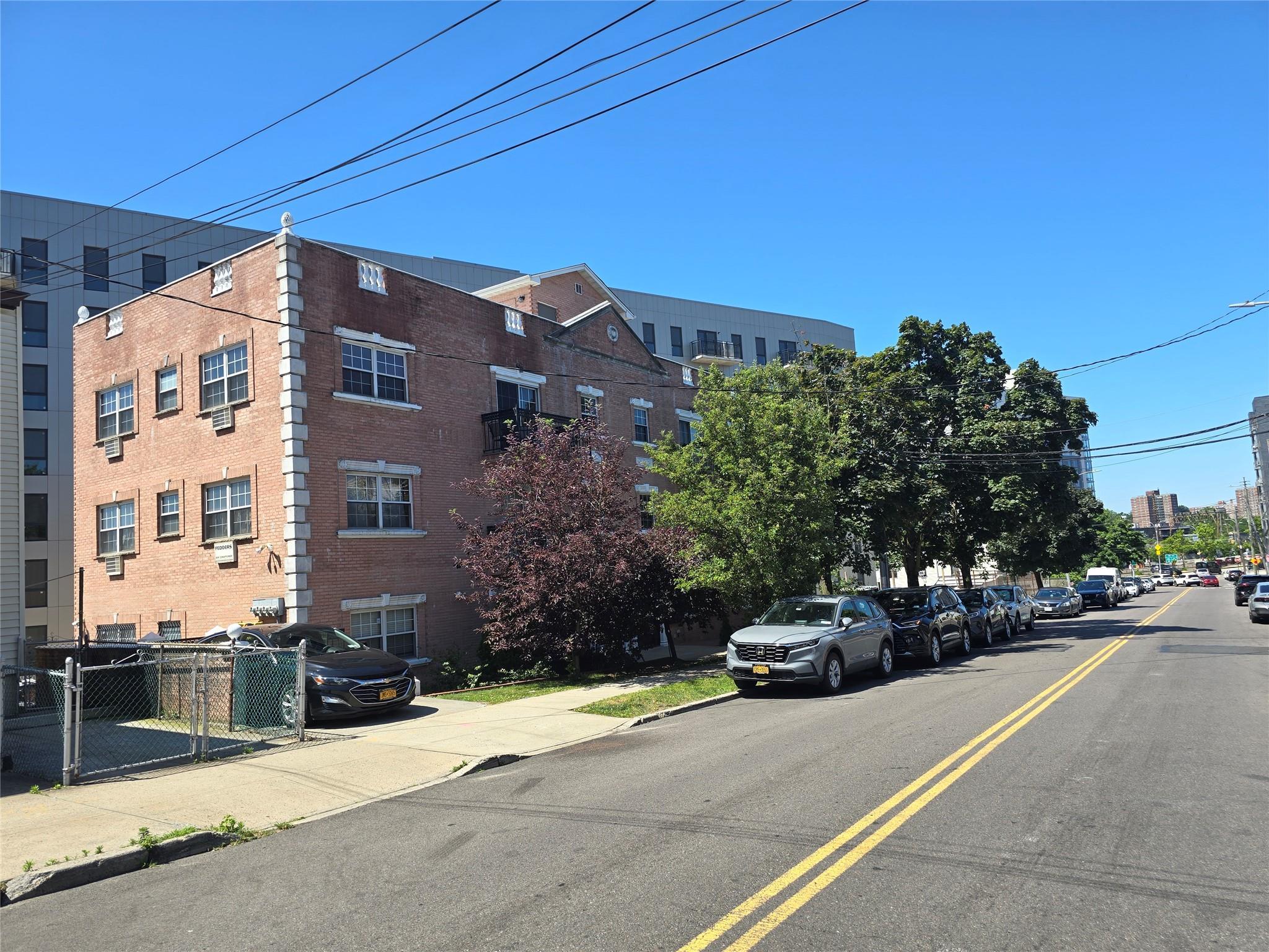 Single Family 45th  Queens, NY 11377, MLS-858043-40