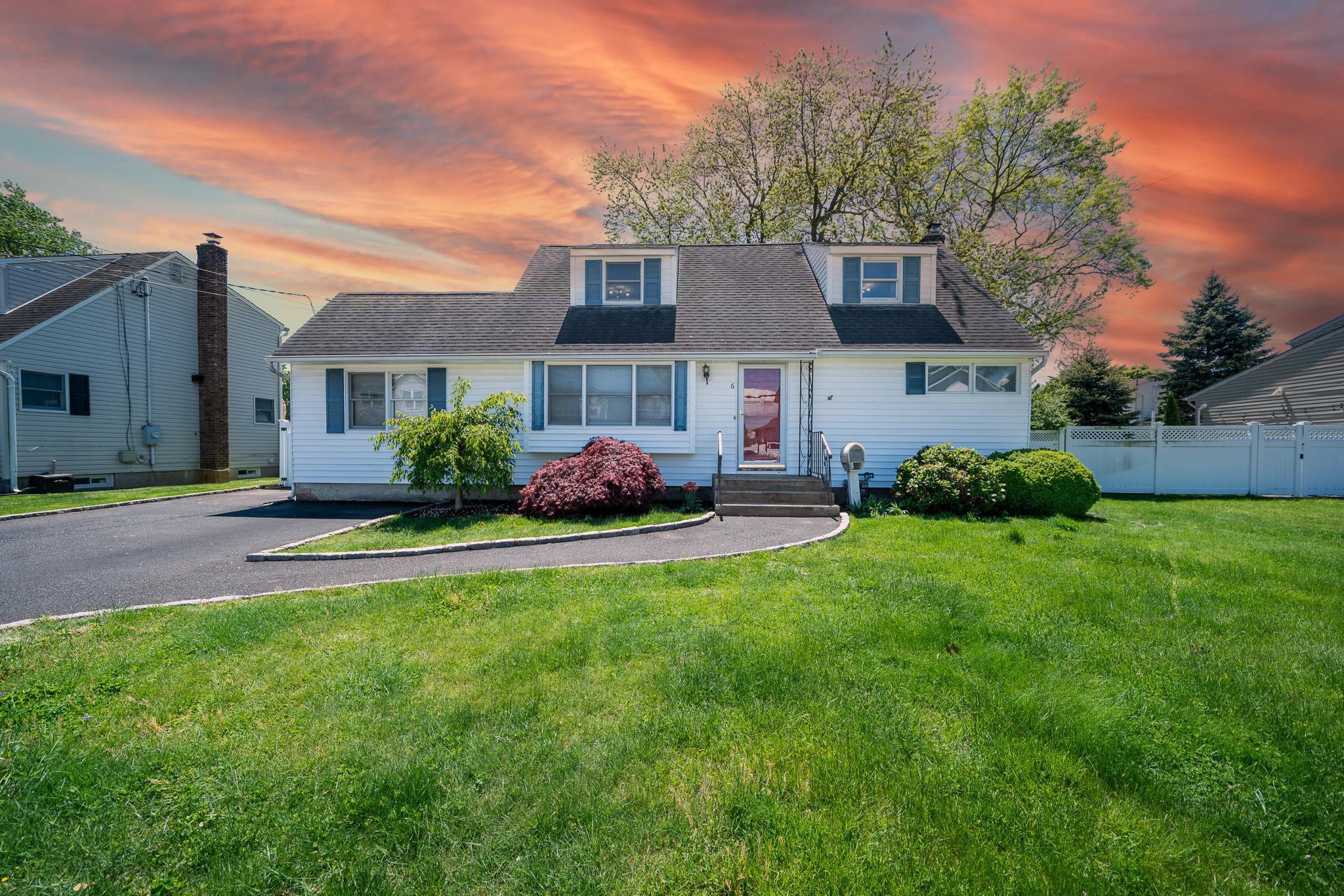 Single Family Pompano  Nassau County, NY 11762, MLS-858060-2