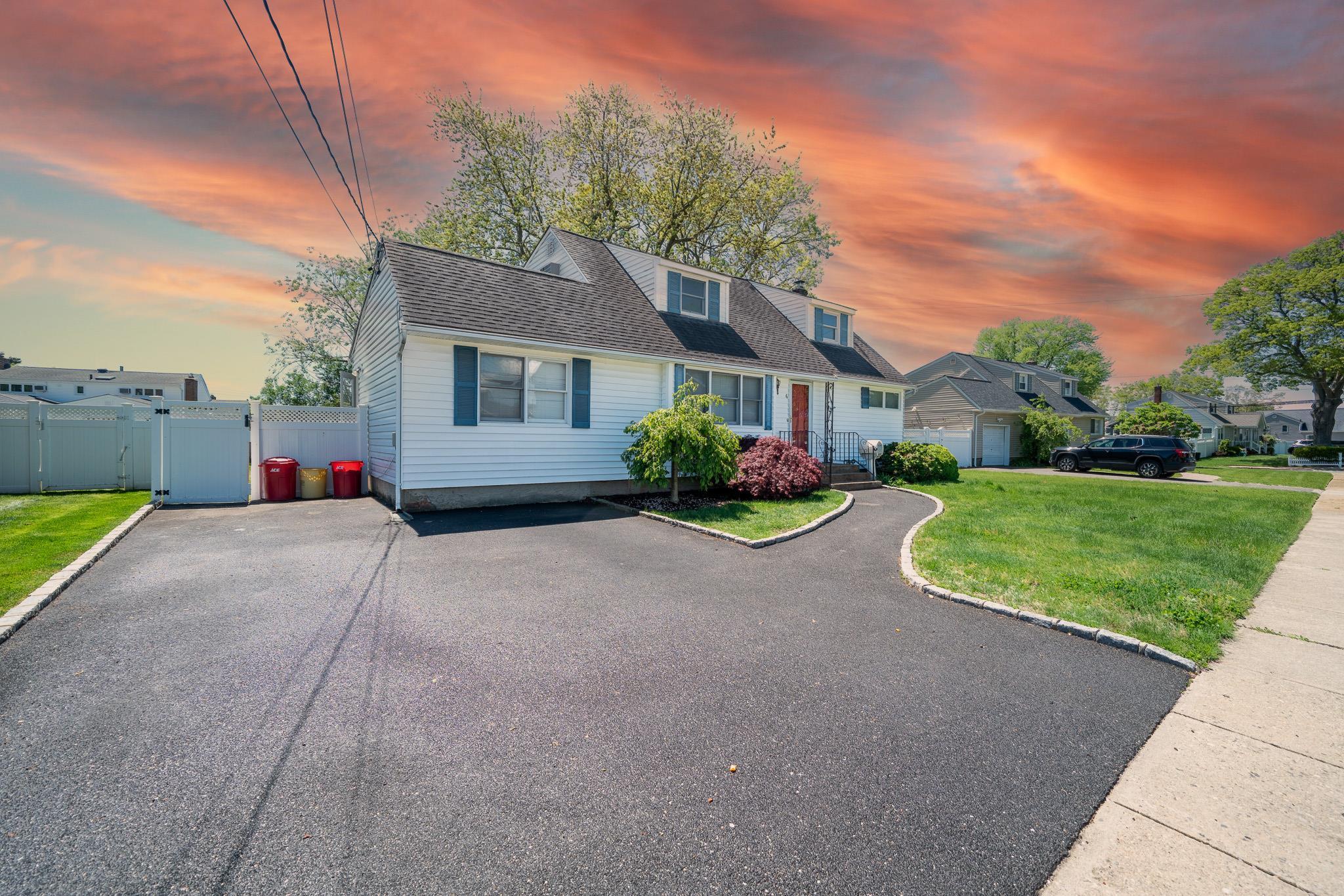 Single Family Pompano  Nassau County, NY 11762, MLS-858060-4