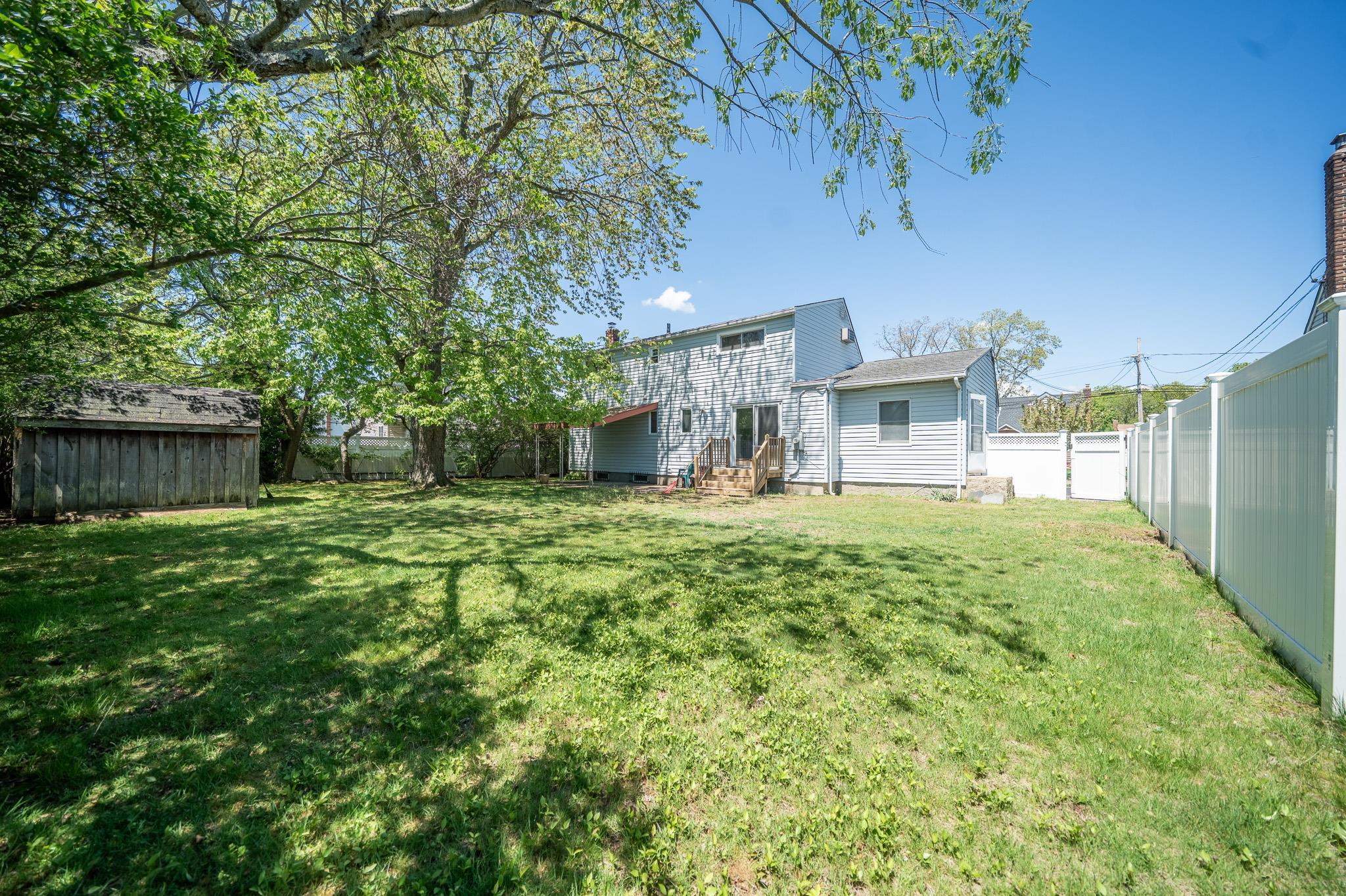 Single Family Pompano  Nassau County, NY 11762, MLS-858060-5
