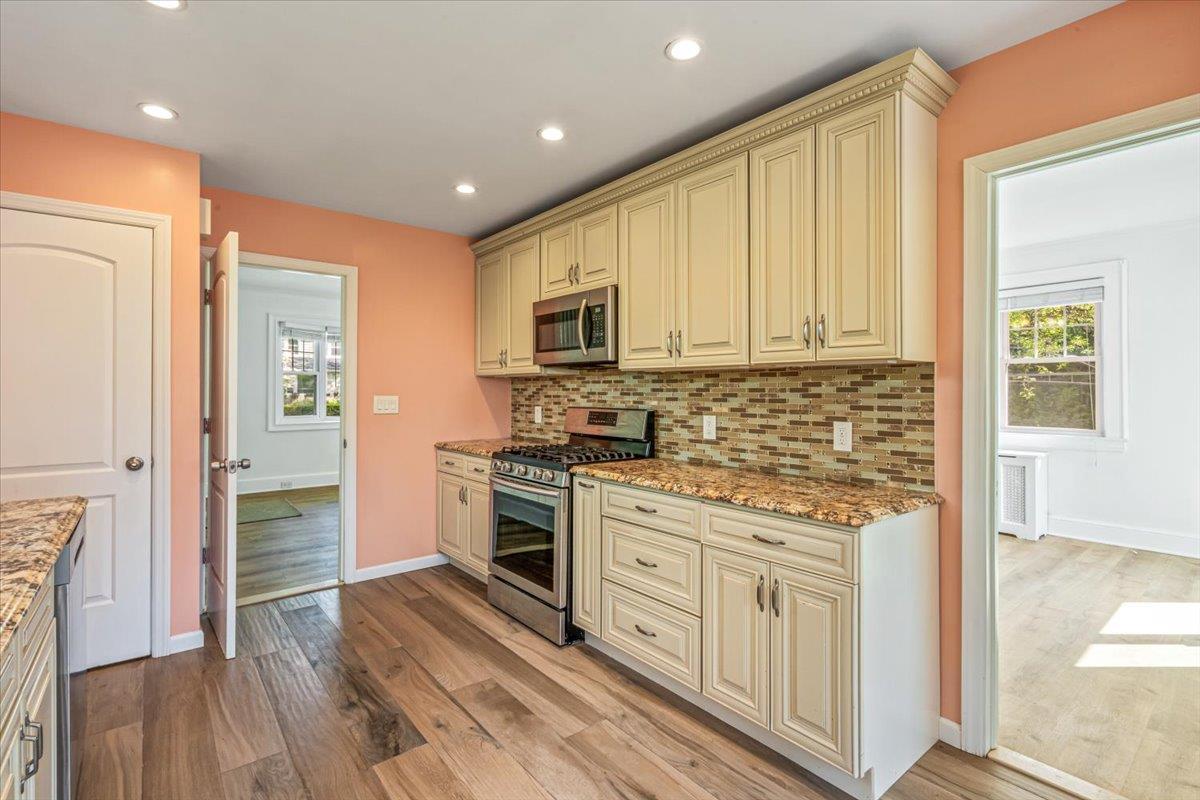 Single Family Bryant  Nassau County, NY 11001, MLS-858073-12