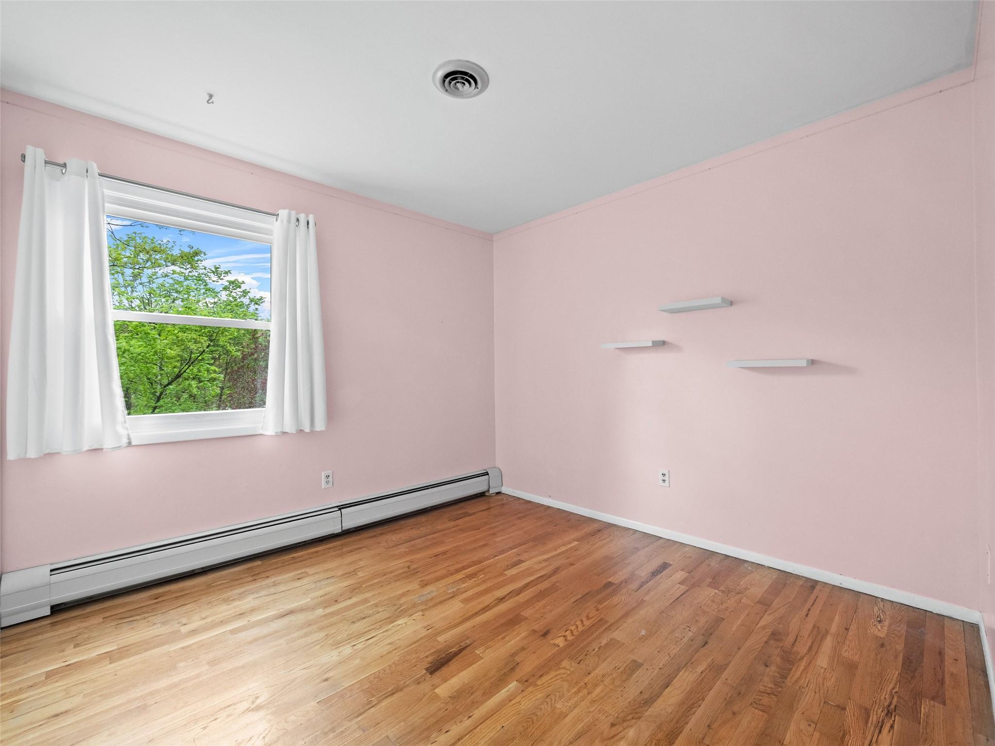 Single Family Karow  Rockland County, NY 10952, MLS-858118-17