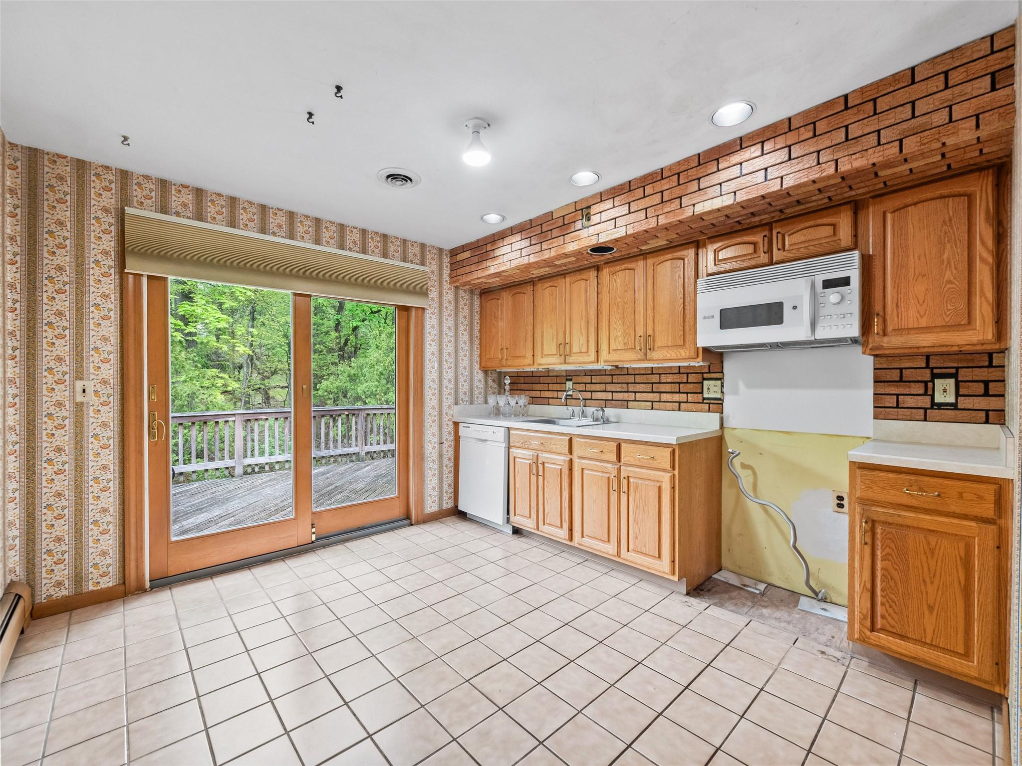 Single Family Karow  Rockland County, NY 10952, MLS-858118-9