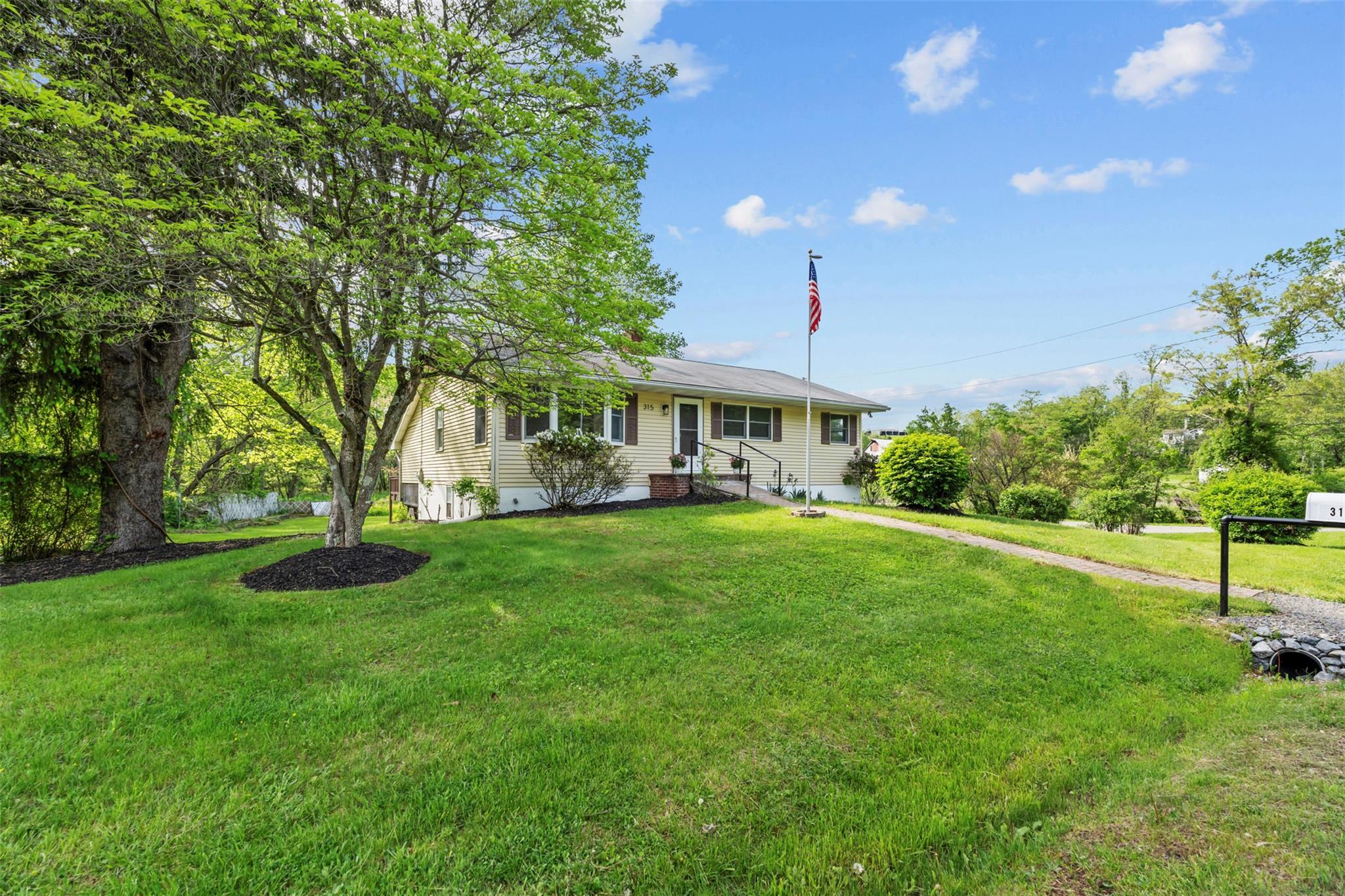 Single Family Scotchtown  Orange County, NY 10924, MLS-858142-6