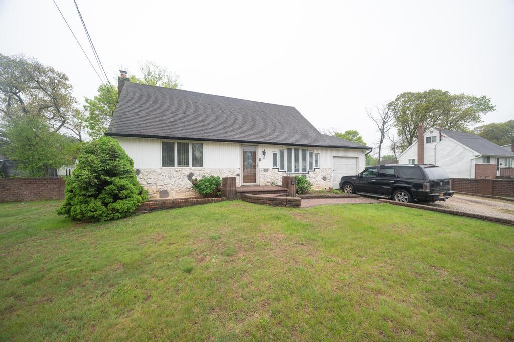 Single Family Ronald  Suffolk County, NY 11701, MLS-858168-2