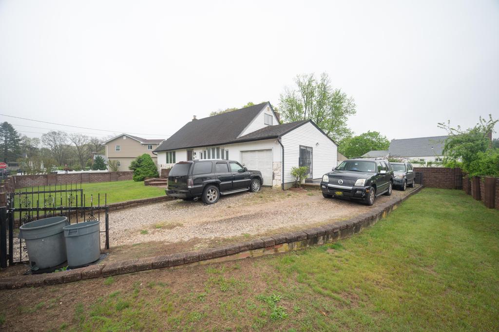 Single Family Ronald  Suffolk County, NY 11701, MLS-858168-3