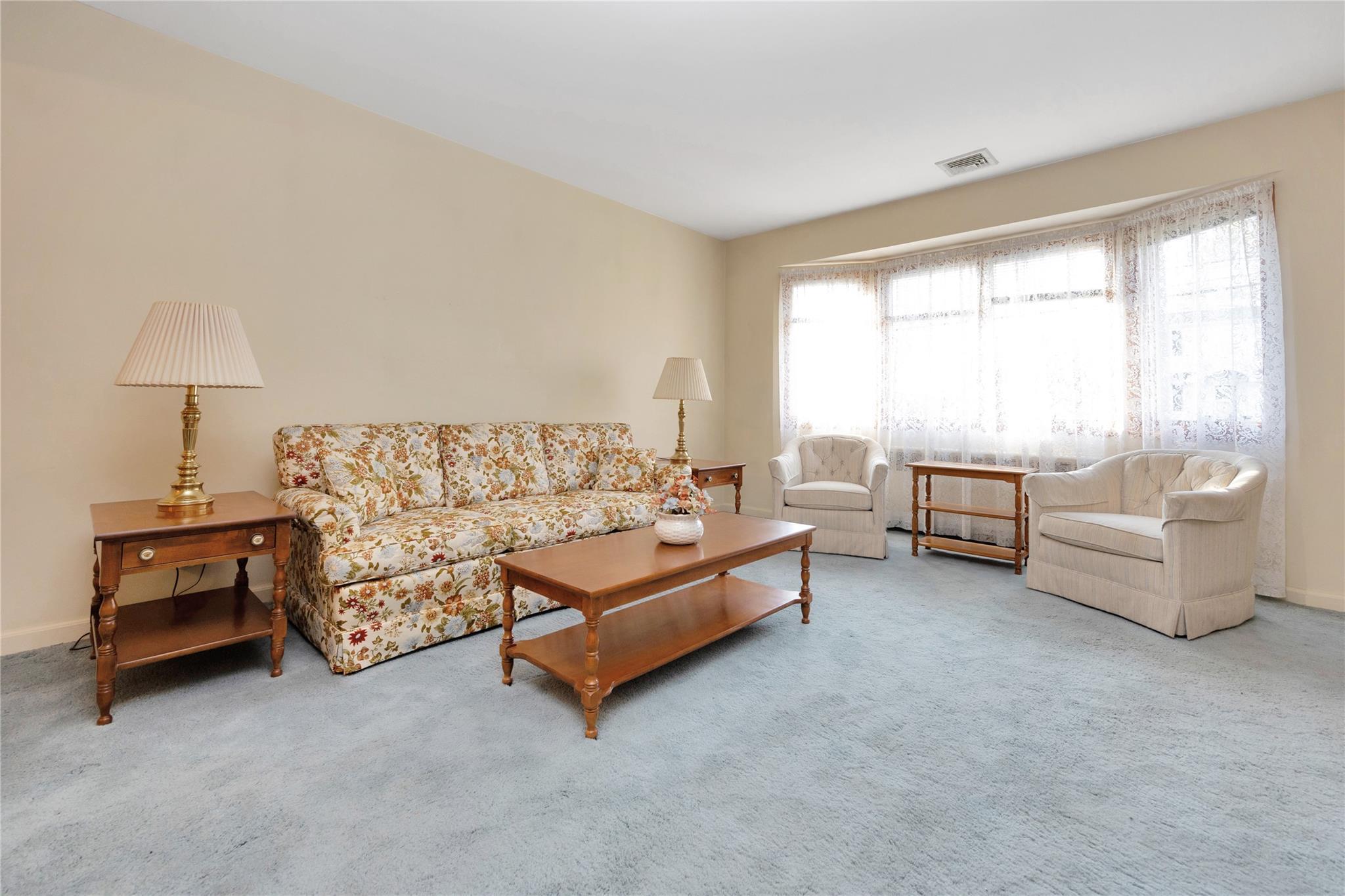 Single Family Willard  Nassau County, NY 11735, MLS-858205-5