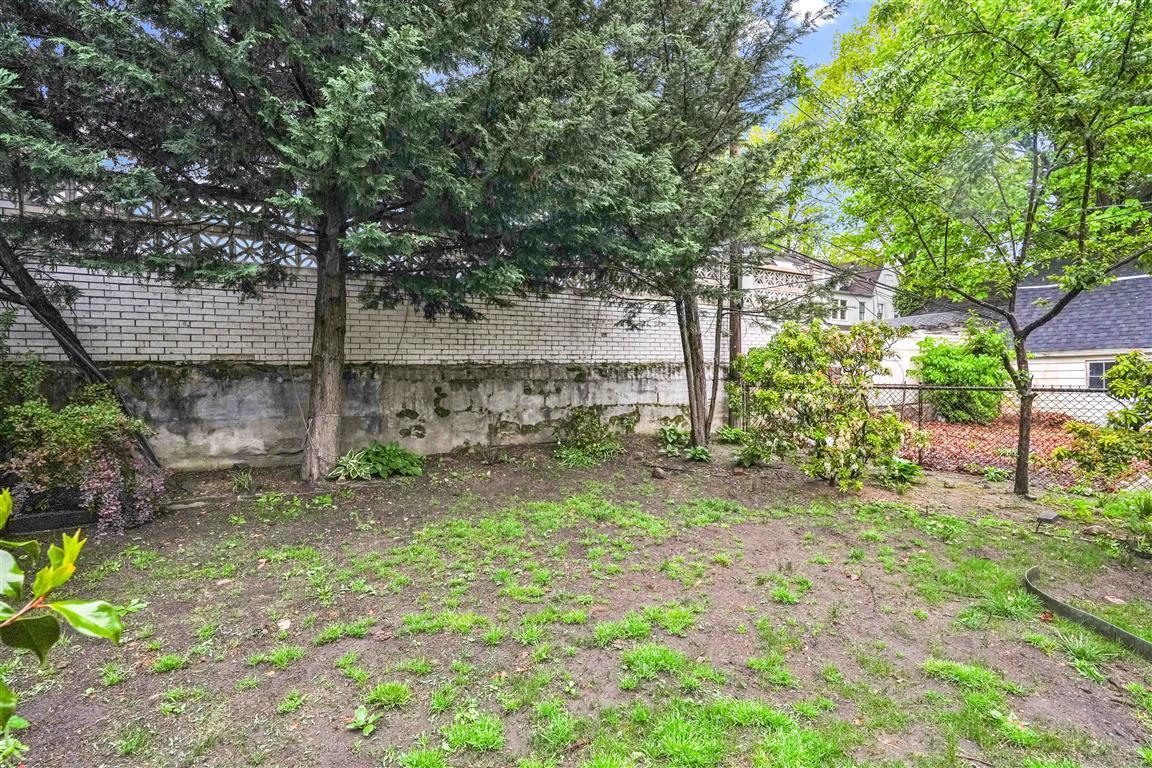 Single Family 81st  Queens, NY 11415, MLS-858207-47