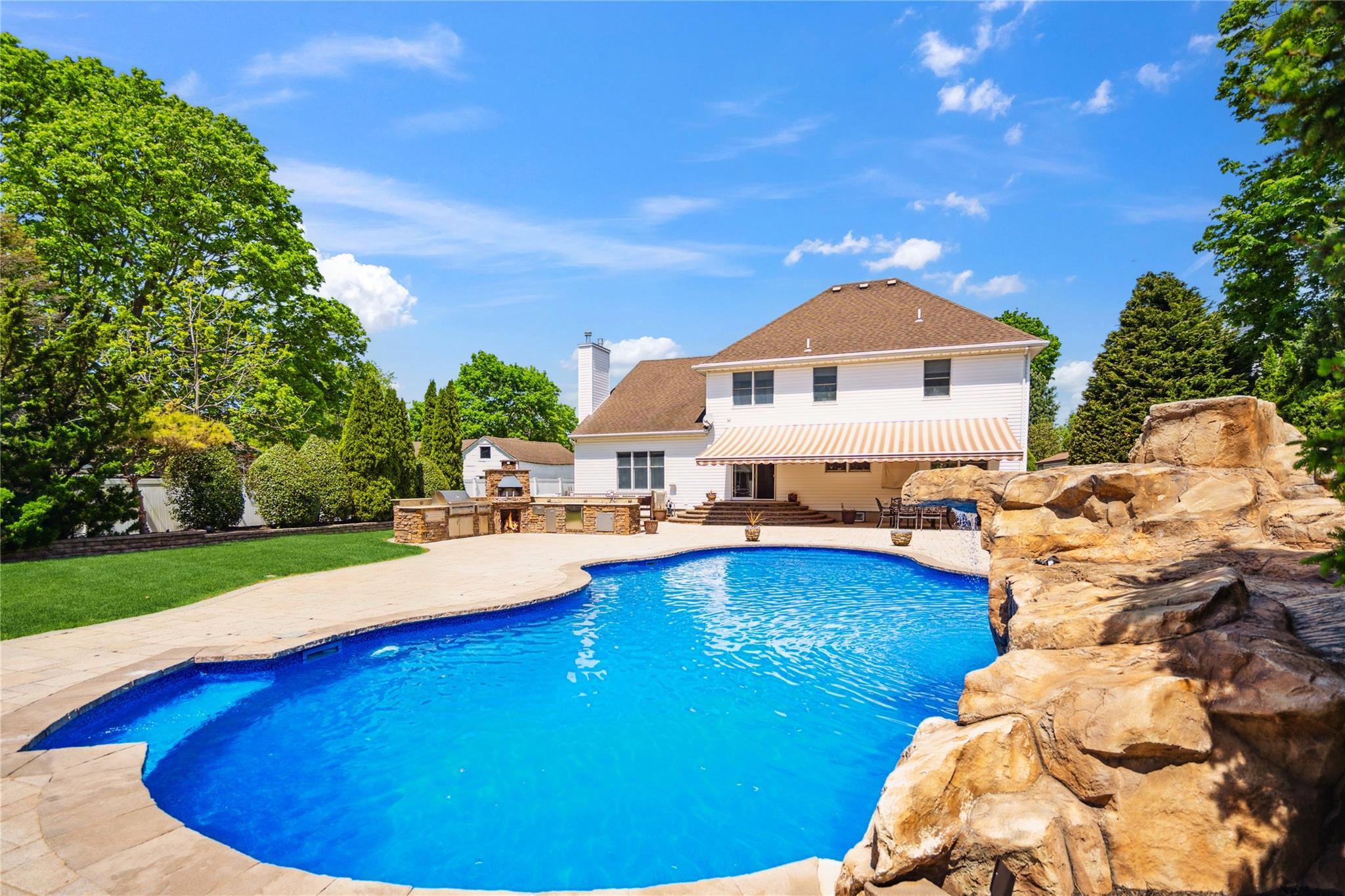 Single Family Millennium  Suffolk County, NY 11716, MLS-858225-37
