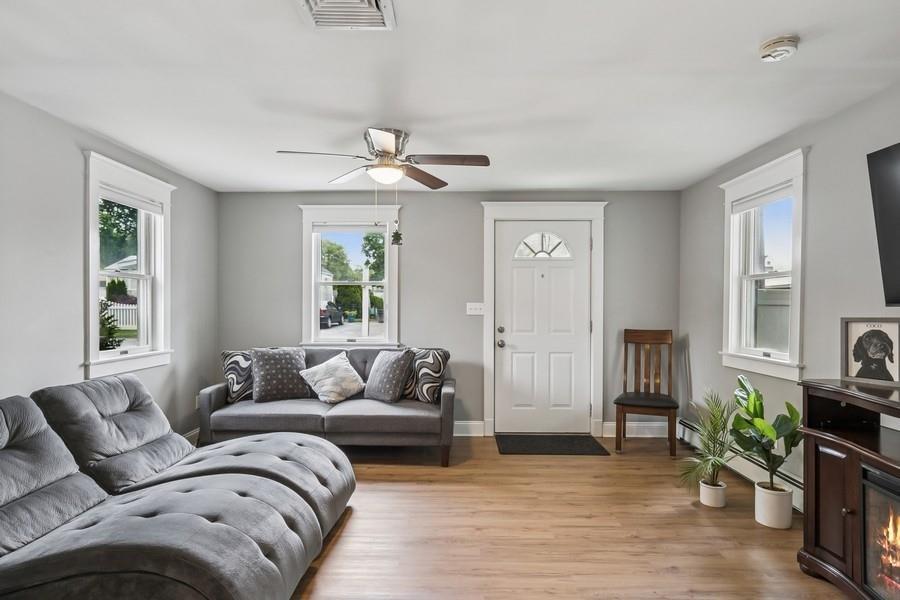 Single Family 21st  Suffolk County, NY 11746, MLS-858231-19