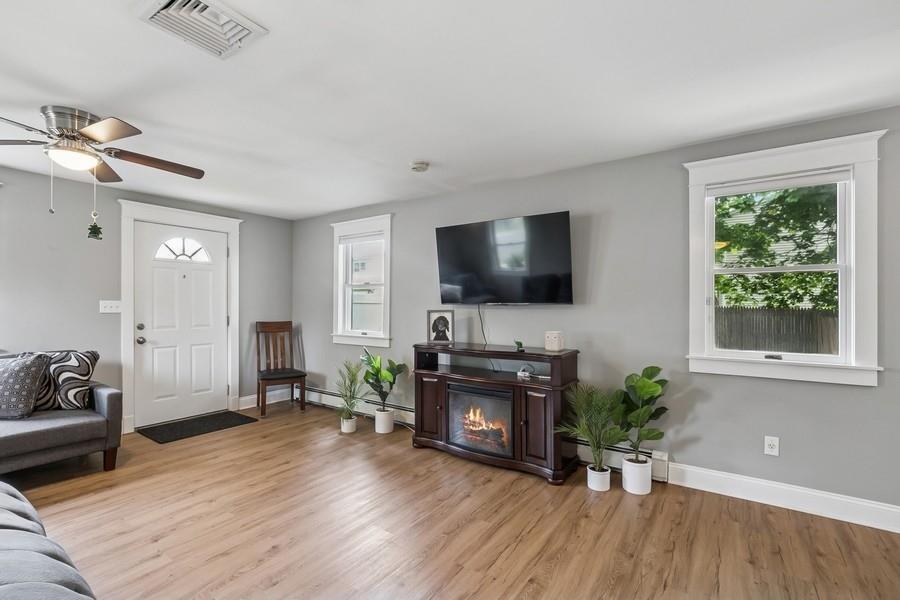 Single Family 21st  Suffolk County, NY 11746, MLS-858231-20