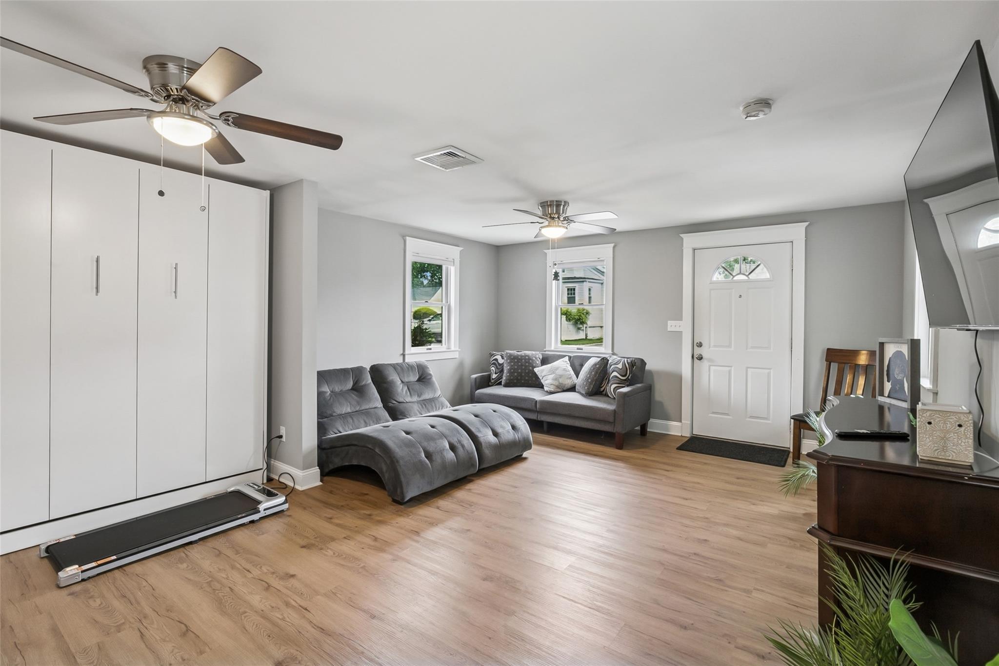 Single Family 21st  Suffolk County, NY 11746, MLS-858231-27