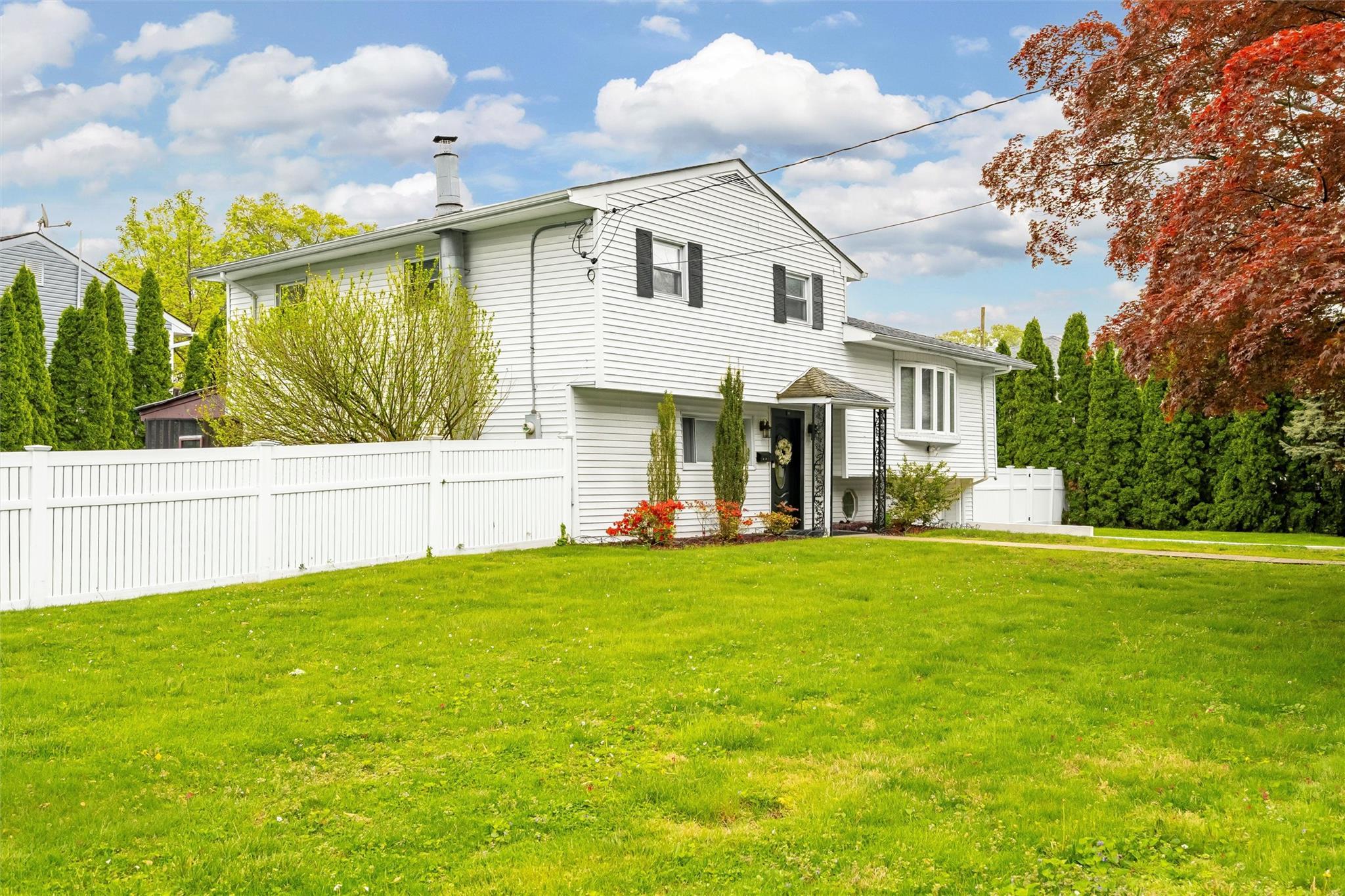Single Family Chauncey  Westchester County, NY 10707, MLS-858264-2