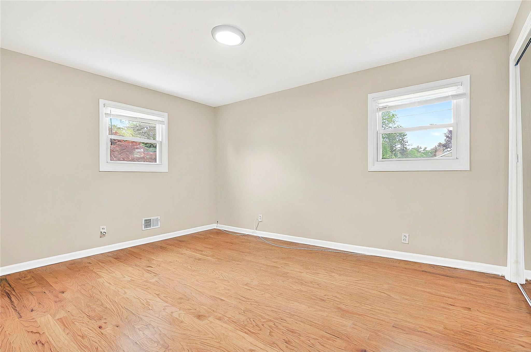 Single Family Chauncey  Westchester County, NY 10707, MLS-858264-20
