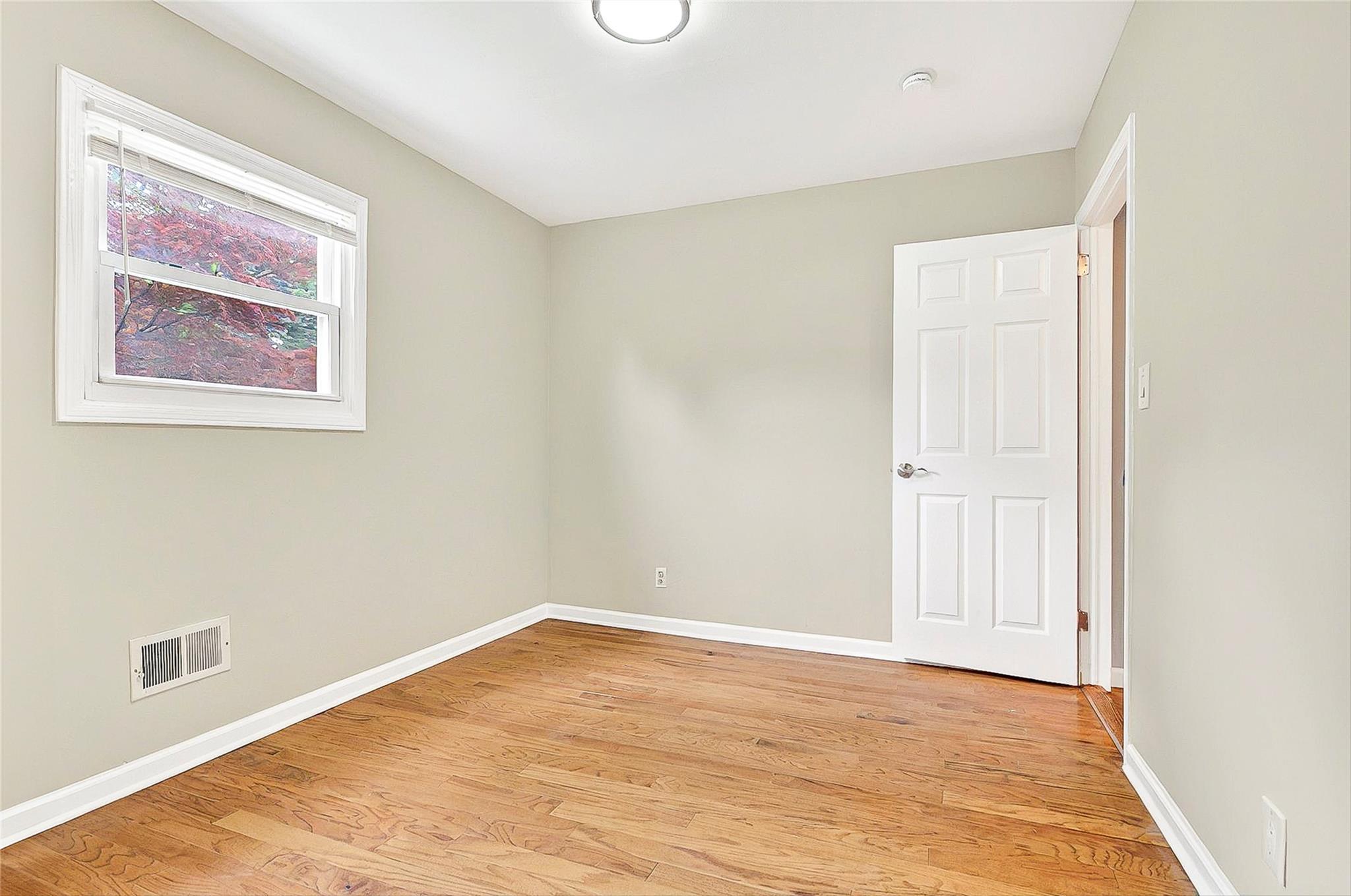 Single Family Chauncey  Westchester County, NY 10707, MLS-858264-27