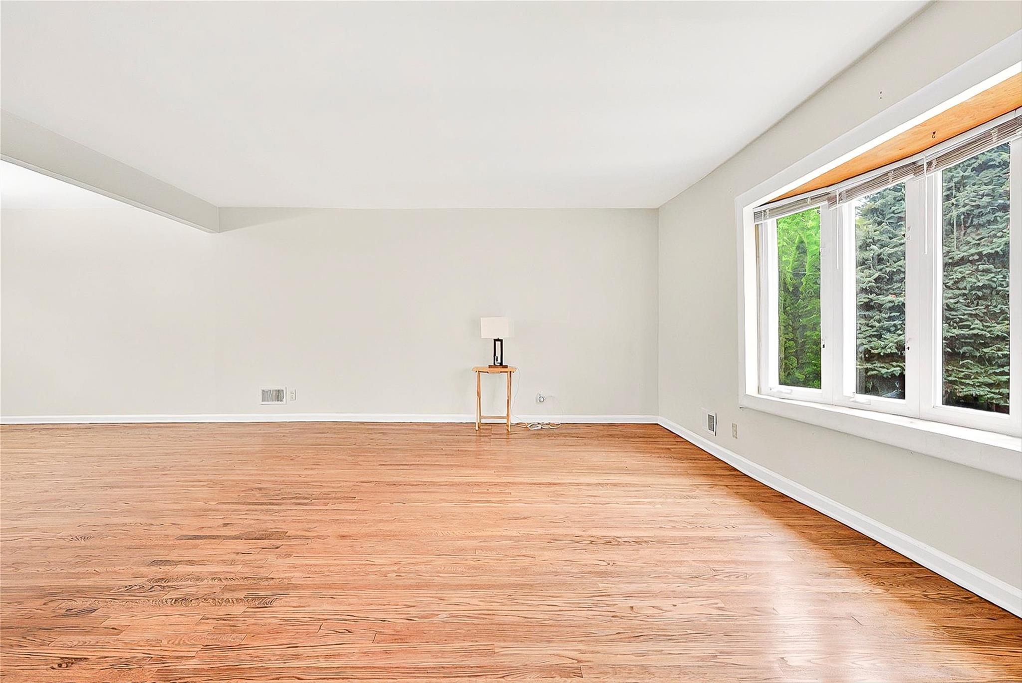 Single Family Chauncey  Westchester County, NY 10707, MLS-858264-6