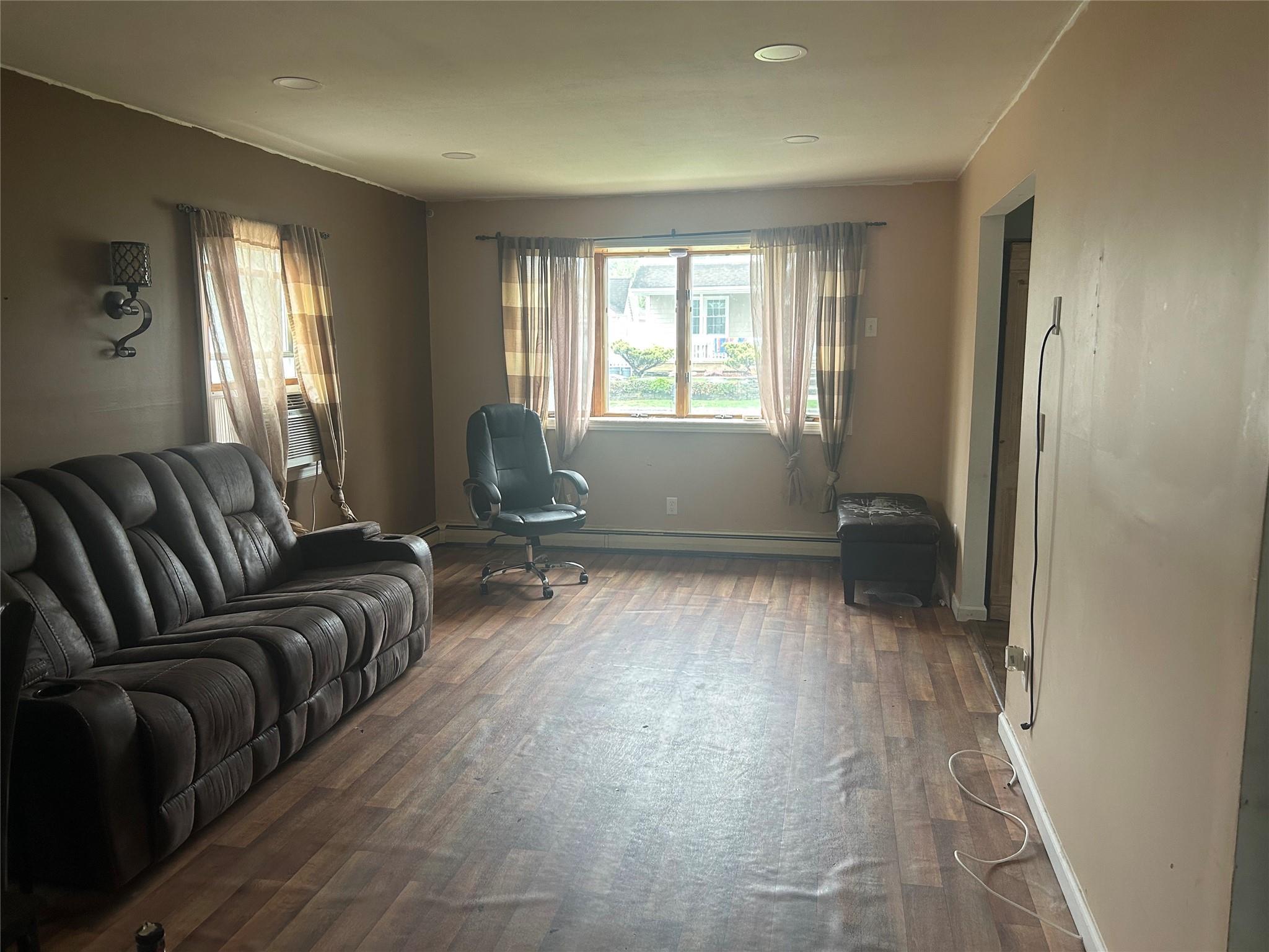 Single Family Helen  Suffolk County, NY 11720, MLS-858266-3