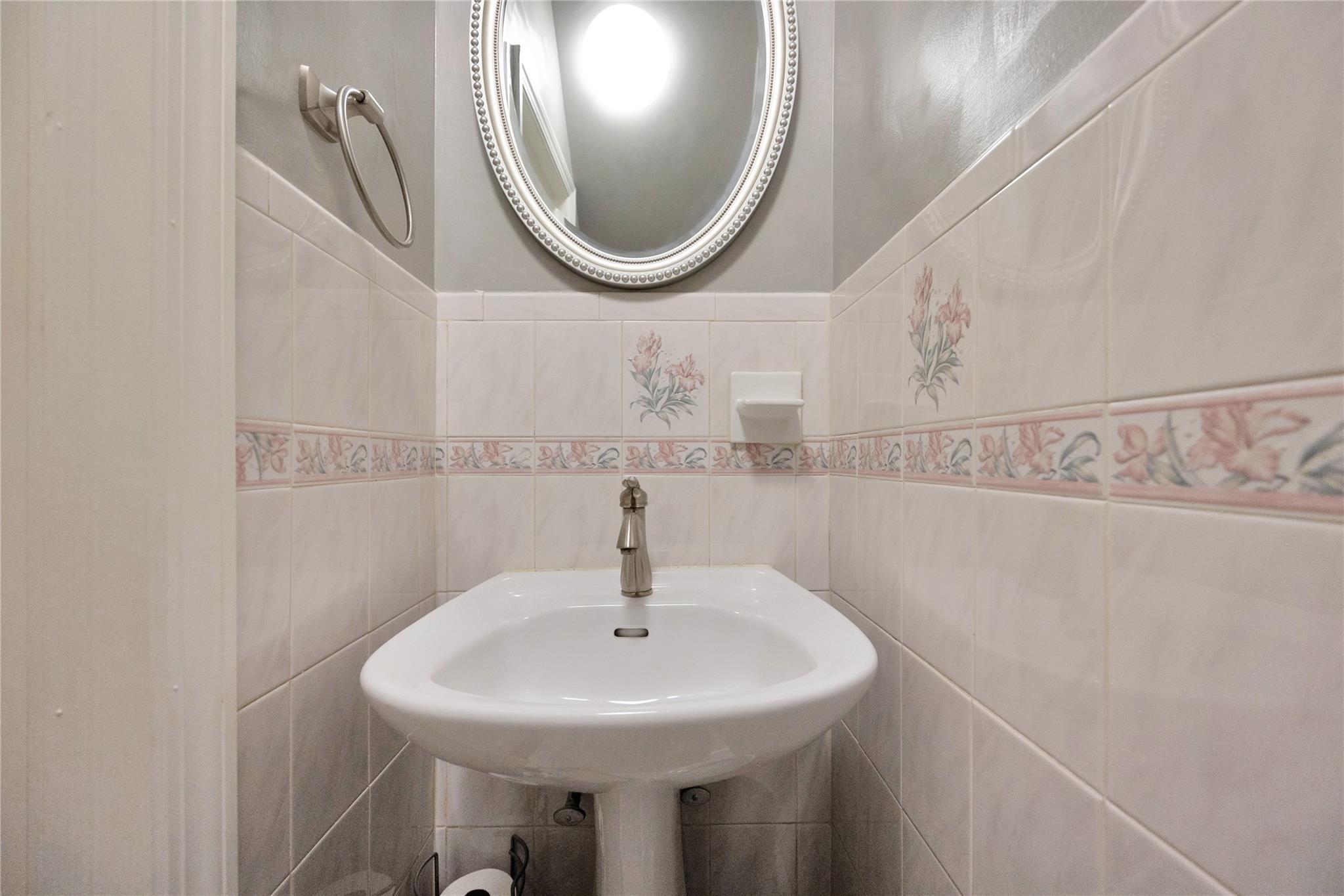 Single Family 64  Queens, NY 11385, MLS-858269-13