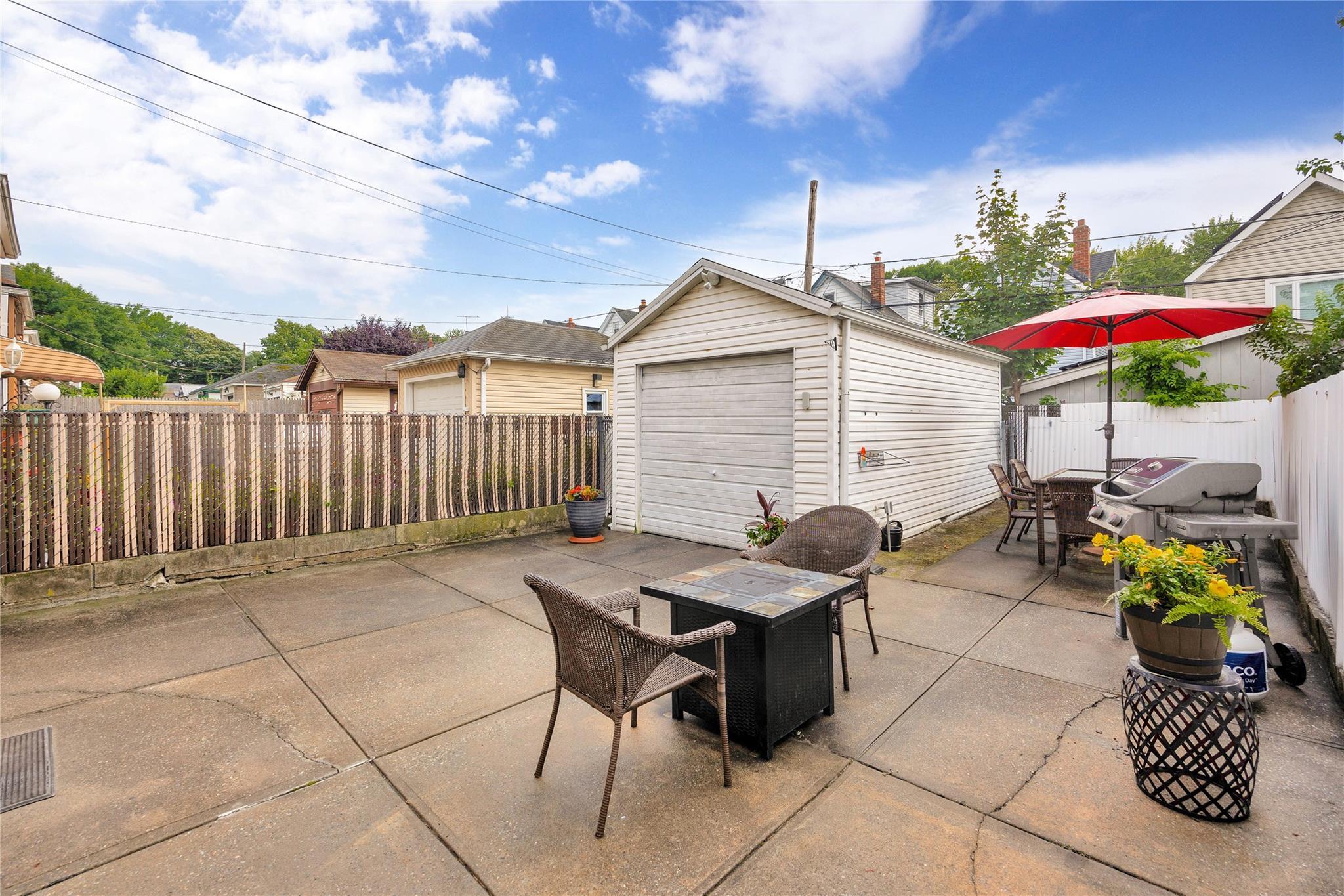 Single Family 64  Queens, NY 11385, MLS-858269-23