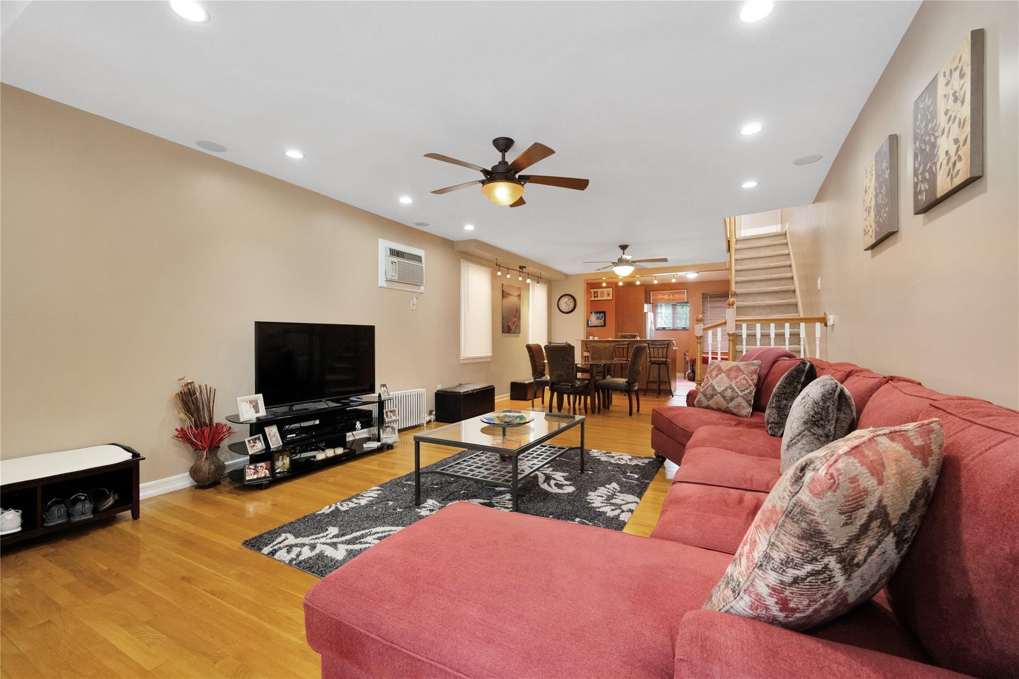 Single Family 64  Queens, NY 11385, MLS-858269-6