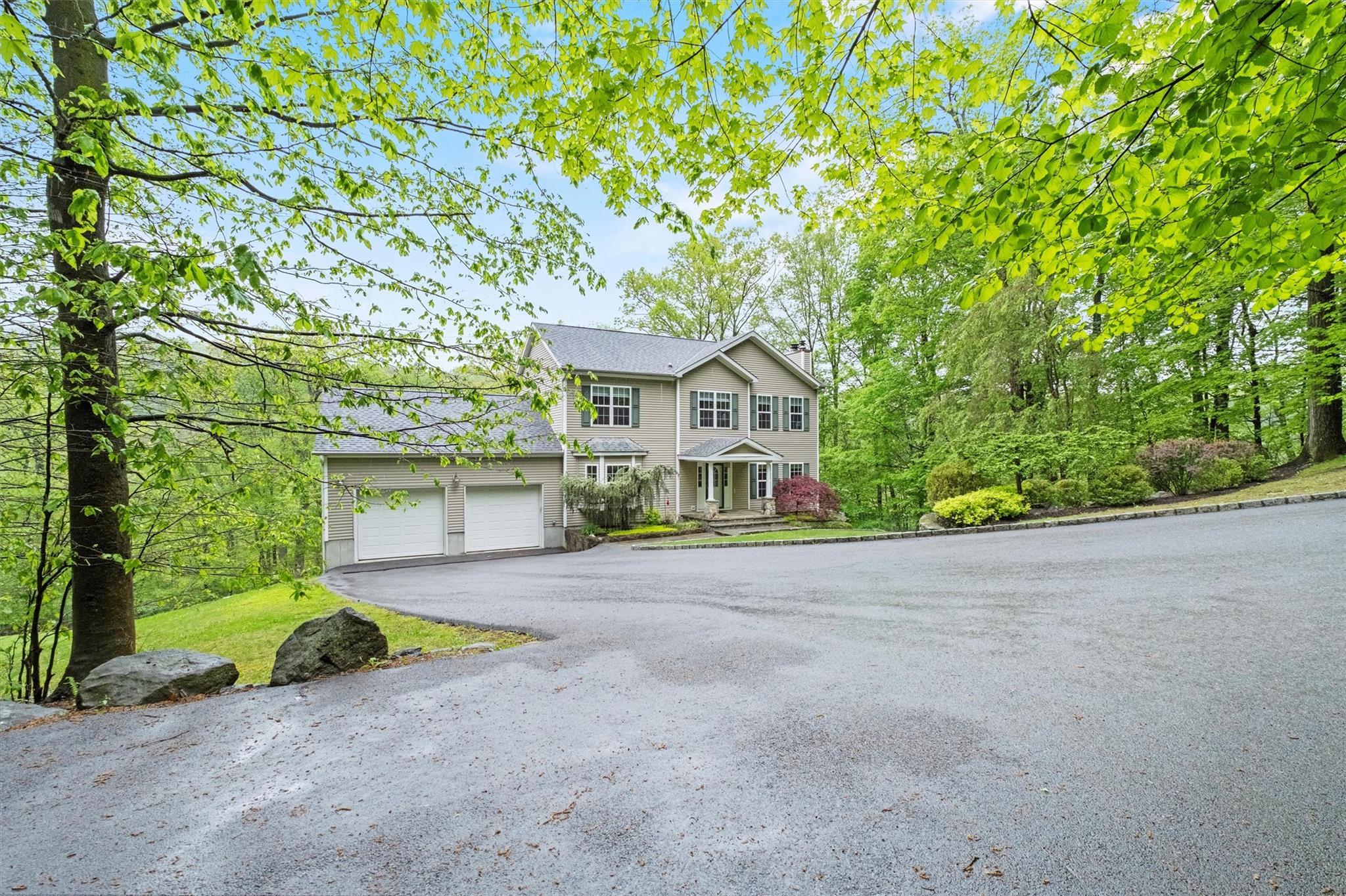 Single Family Hessian Hills  Westchester County, NY 10520, MLS-858281-4