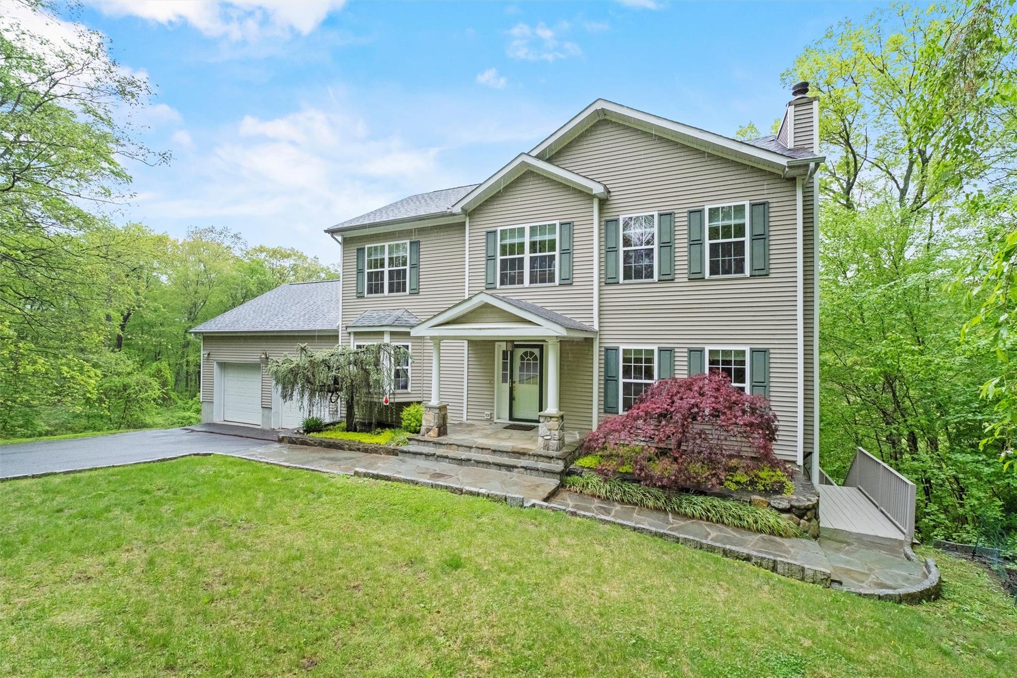 Single Family Hessian Hills  Westchester County, NY 10520, MLS-858281-5