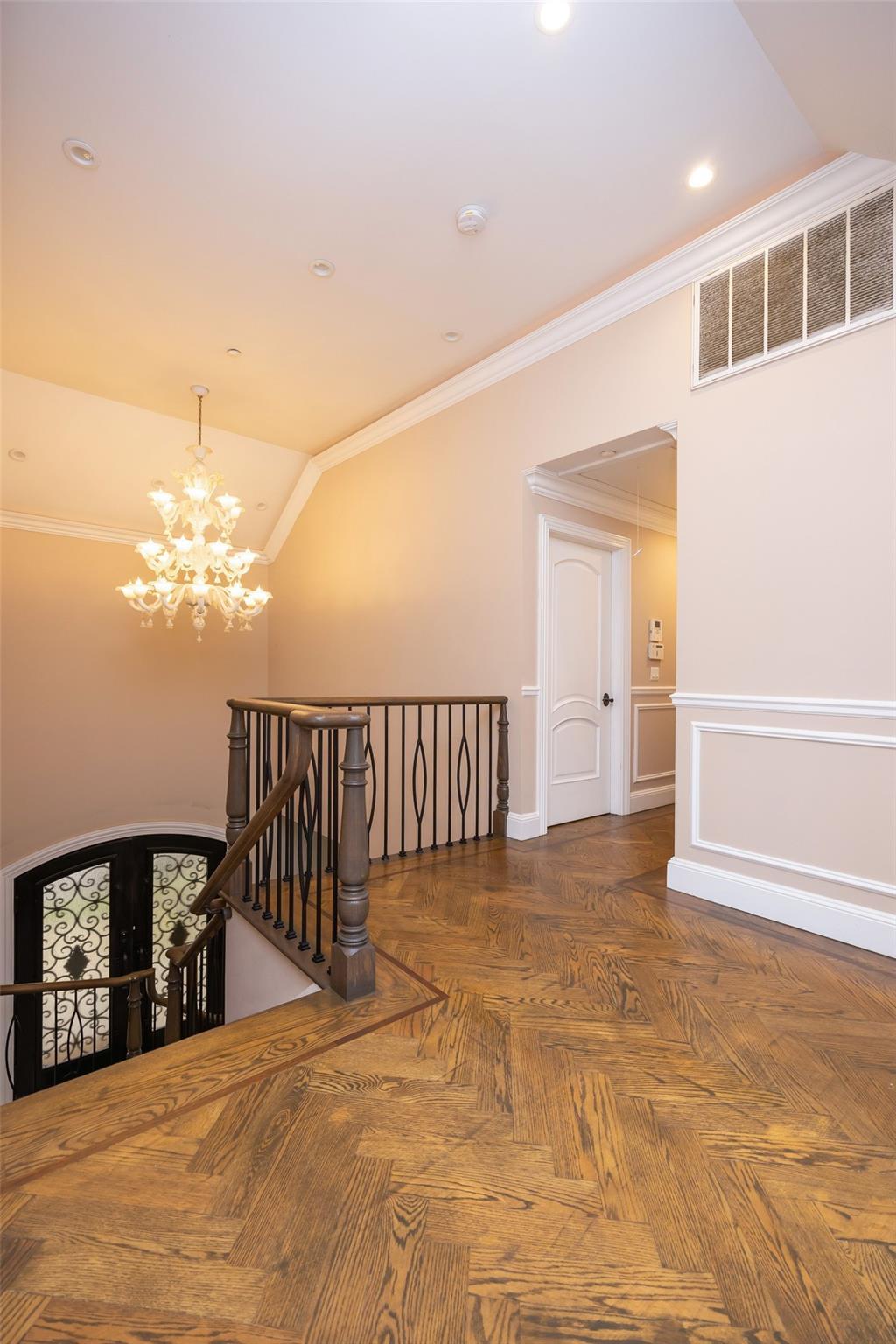 Single Family 6th  Queens, NY 11357, MLS-858284-12