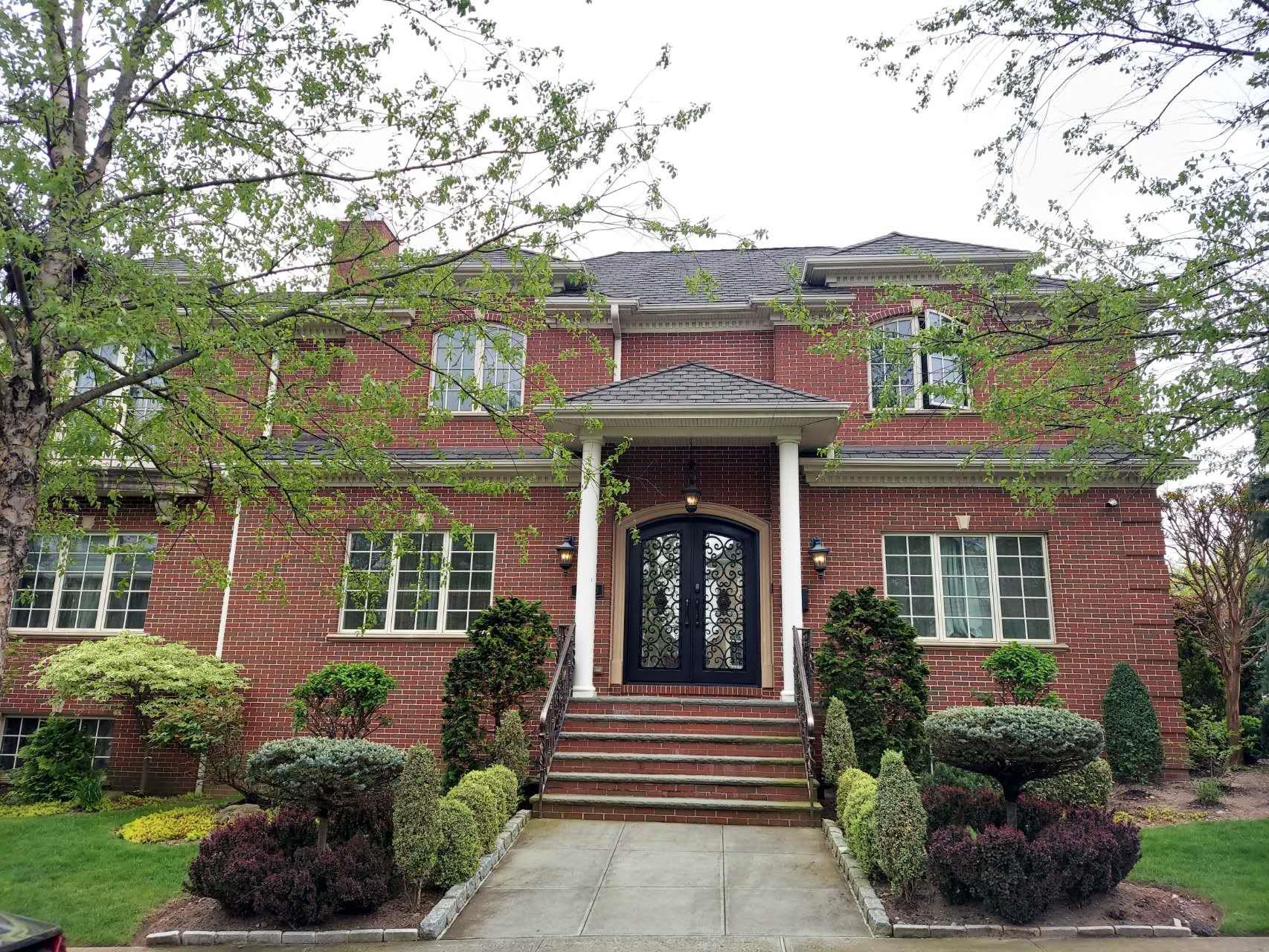 Single Family 6th  Queens, NY 11357, MLS-858284-2