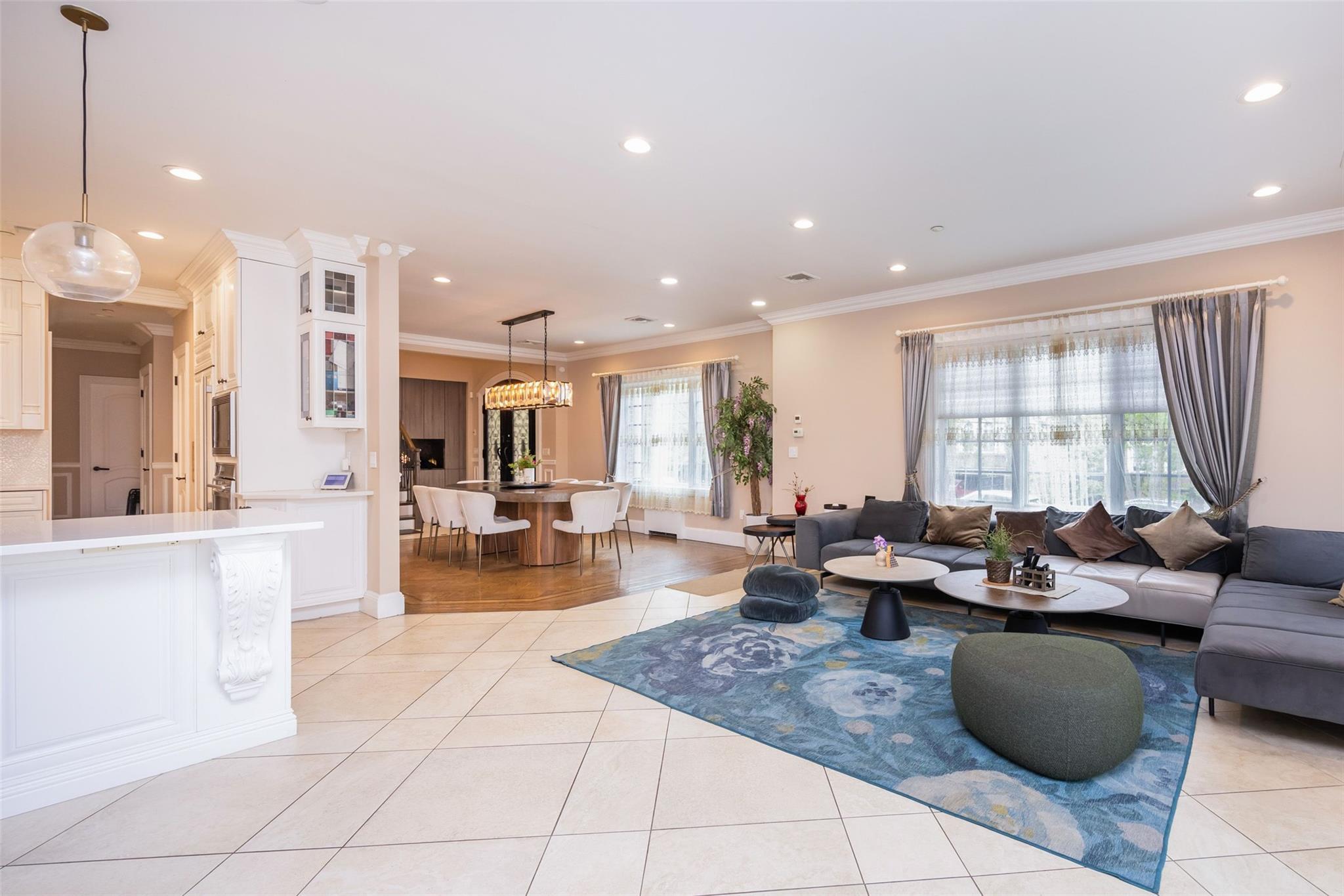 Single Family 6th  Queens, NY 11357, MLS-858284-7