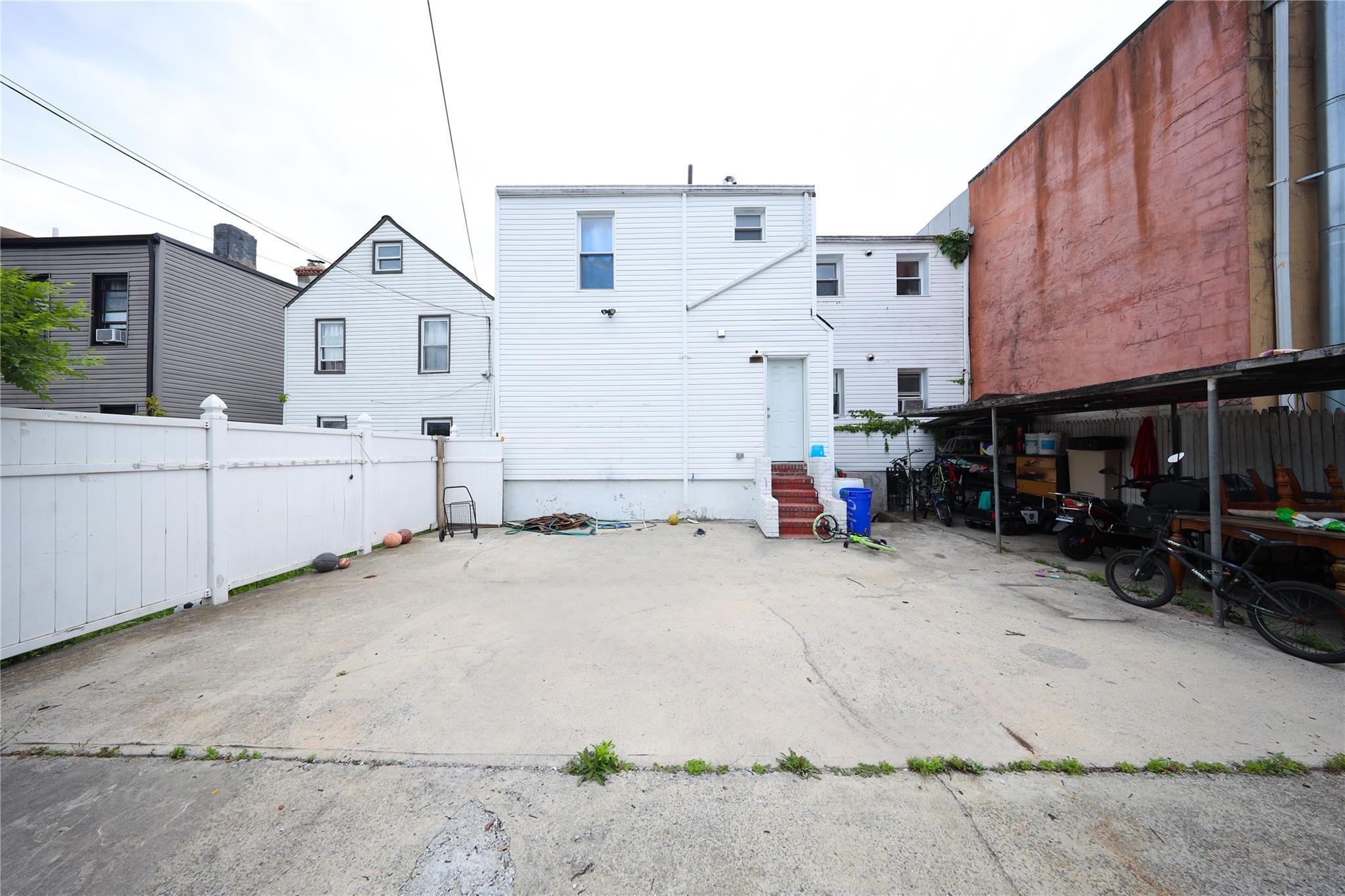 Single Family Wyona  Brooklyn, NY 11207, MLS-858286-17