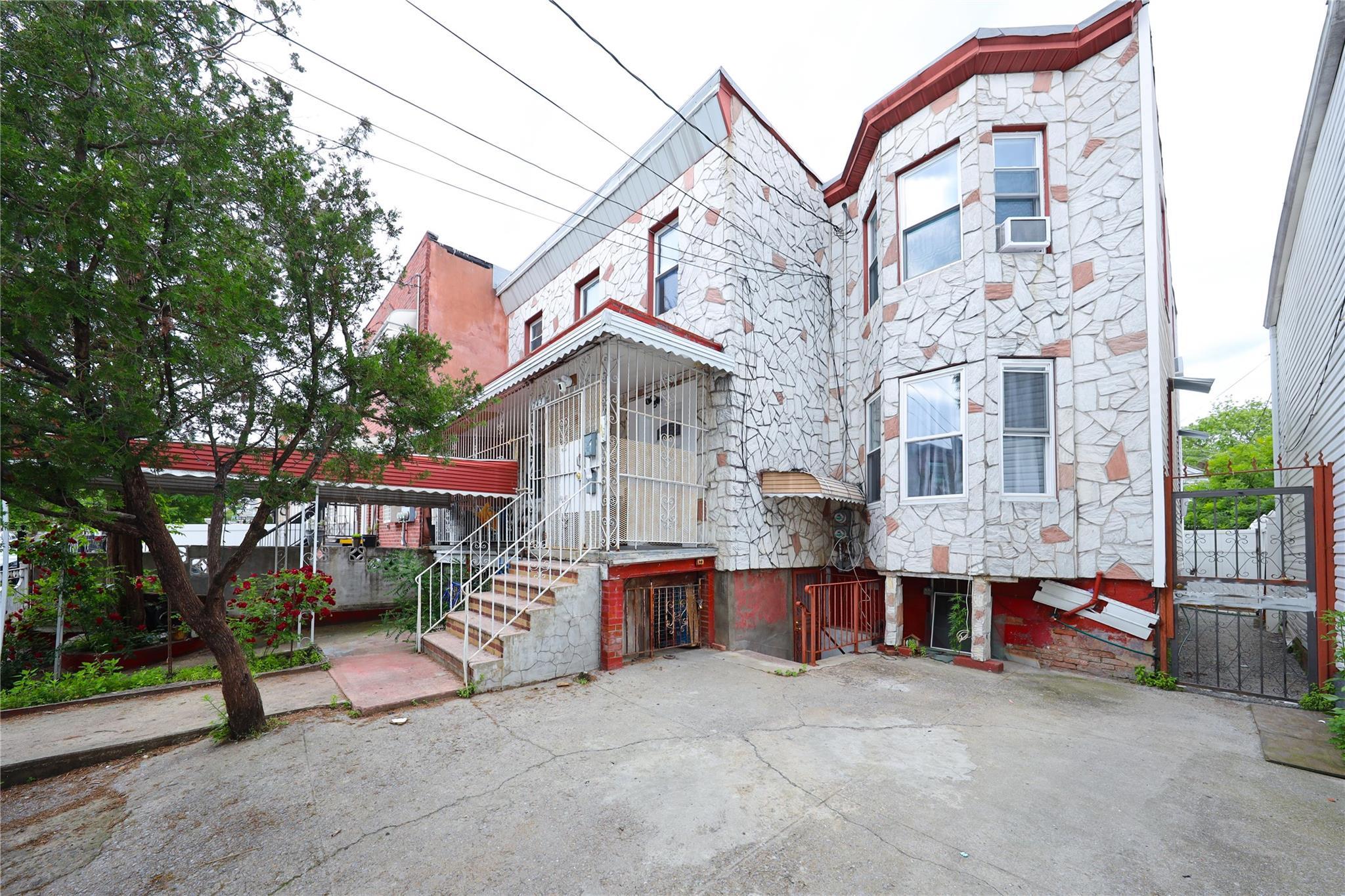 Single Family Wyona  Brooklyn, NY 11207, MLS-858286-3
